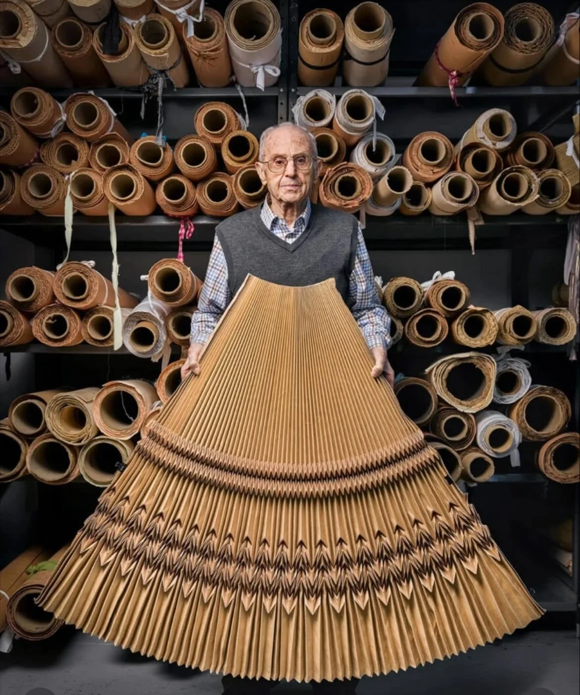 Leon Kalajian, founder of Tom&rsquo;s Sons International Pleating, has been making pleated textiles for the theatre, cinema and fashion industry for over 70 years. 
Such a wonderful, intricate &amp; specialised skill.

photo by @christopherpaynephoto