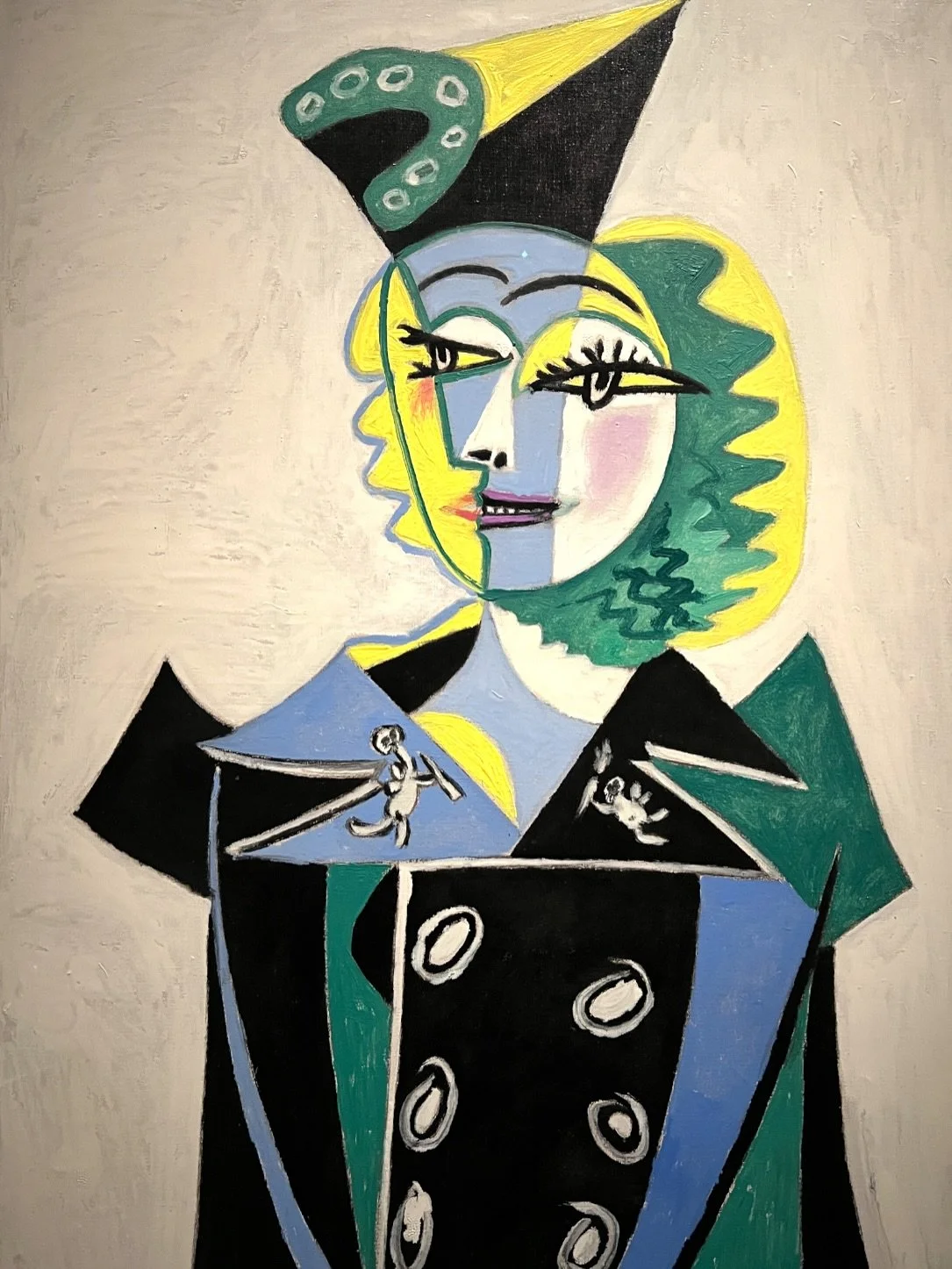 A wonderful time spent at the Schiaparelli exhibition at the V &amp; A.

Especially loved these Picasso pieces which connect with Schiaparelli.

Portrait 
Nusch Eluard arrived at Pablo Picasso&rsquo;s studio wearing a Schiaparelli hat with a horsesho