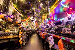 Craftsman Row Saloon