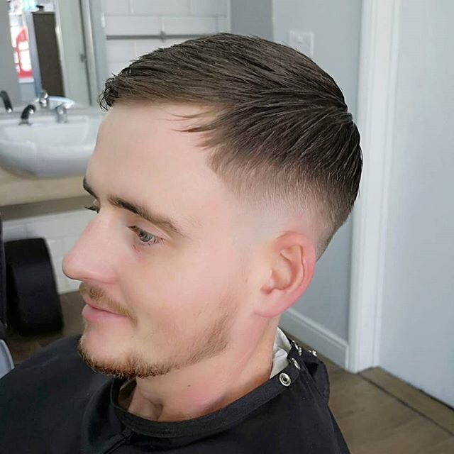 Rifs 
This this picture was taken this time last year.

#london #uk #city #haircut&nbsp; #barber #style #fashion #sharp #barbers #followe #us #lifestyle #smart #motivation #instagood&nbsp; #barberworld&nbsp;#barberlife #fashionnova #instagram&nbsp; #