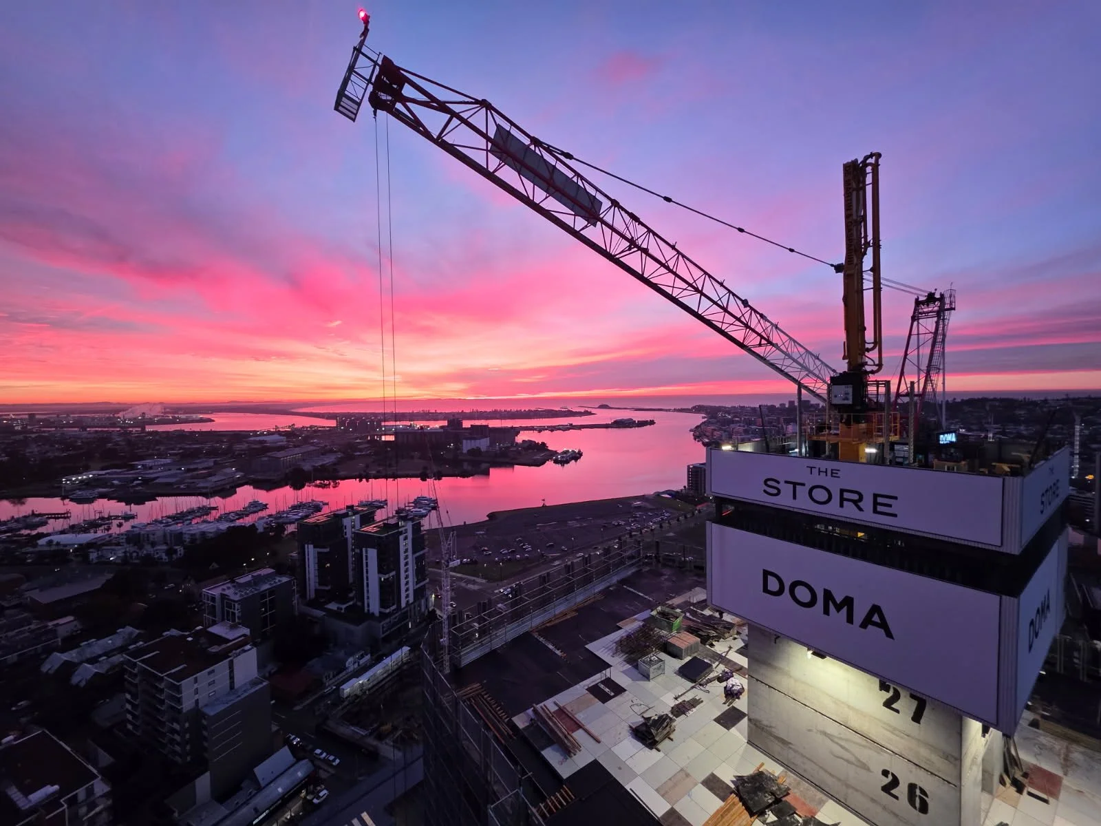 Sunrise hits different from the top. 

Not a bad way to start the day!

@bloc_aus 

@domagroup_