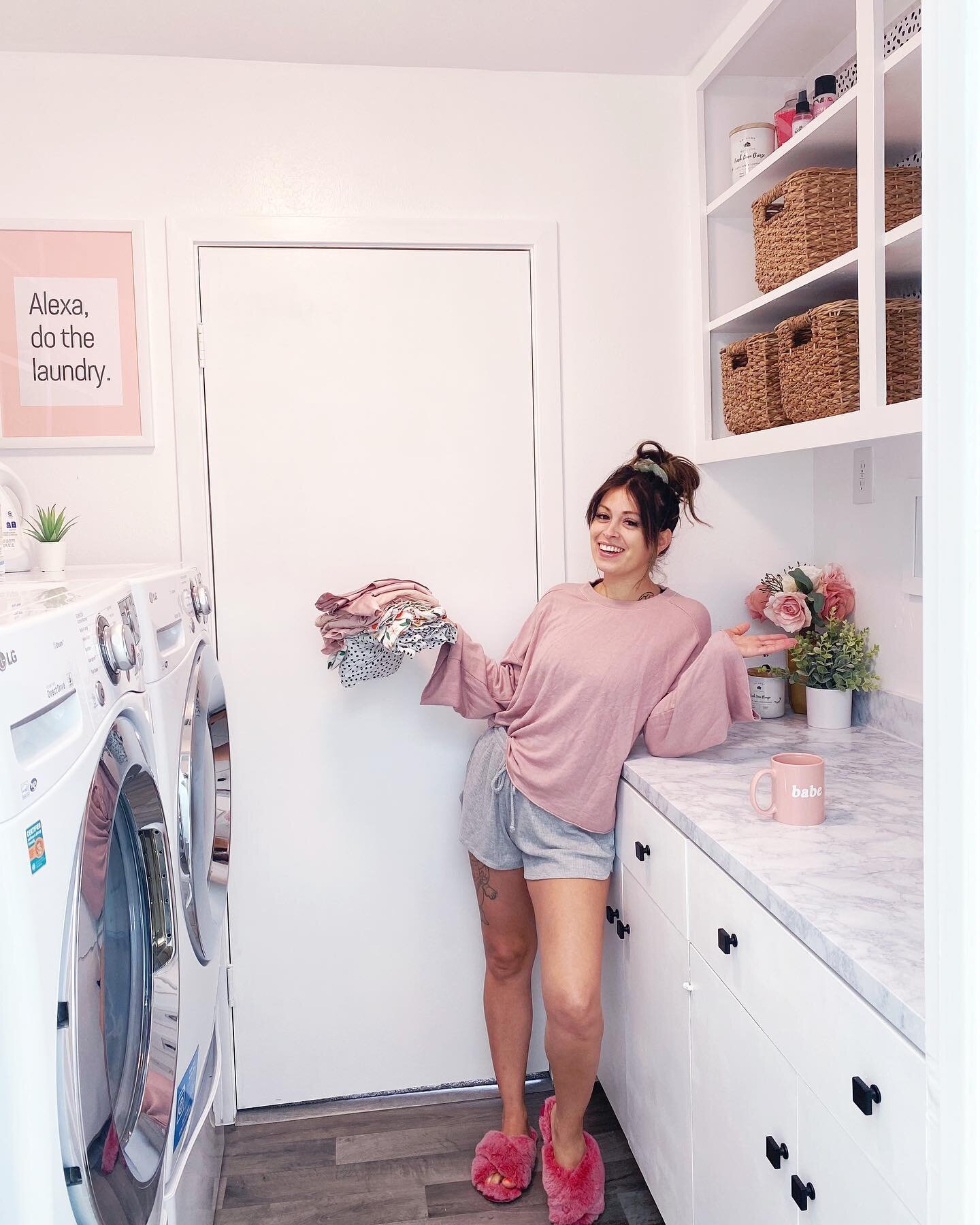 Yay the laundry room is done and let me tell you, IT 👏 IS 👏 EVERYTHING👏.
You can head to the blog (link in bio) to check out the full reveal and read about what we did to revamp the space. I&rsquo;m bummed we didn&rsquo;t do this sooner so hopeful