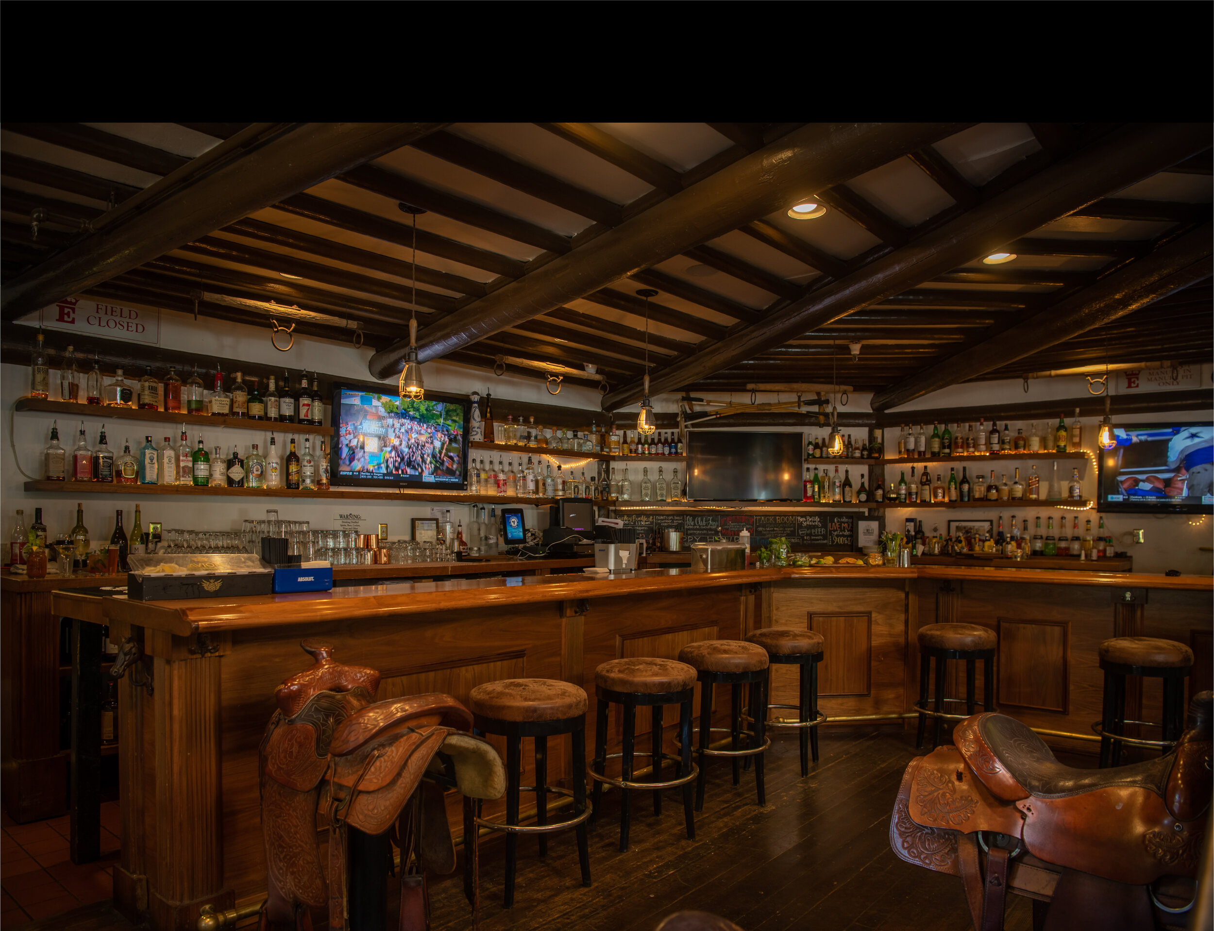 Tack Room Tavern