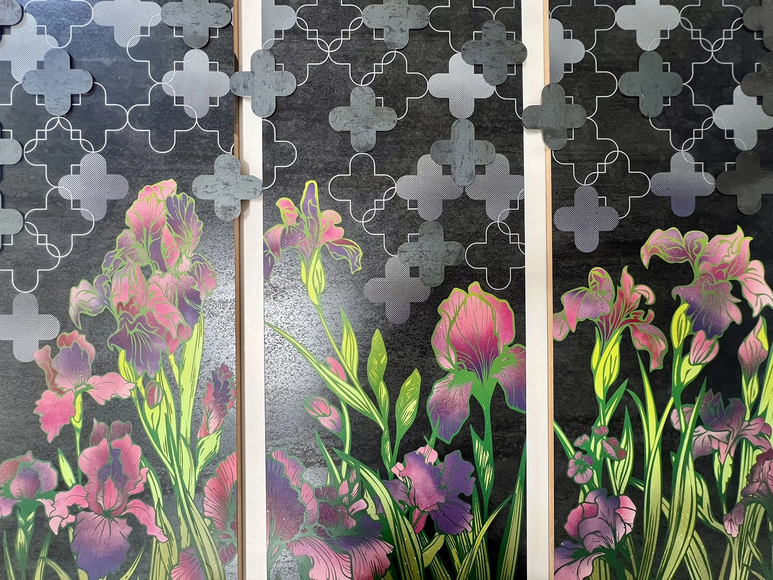 IRIS-TRIPTYCH