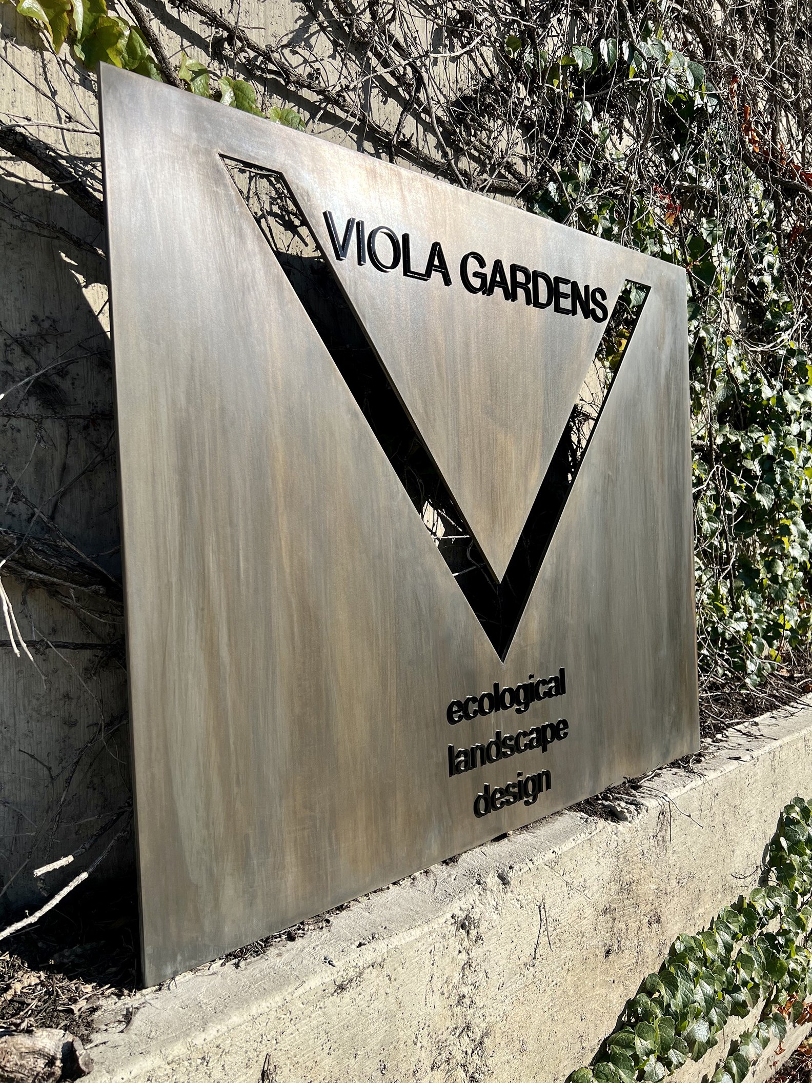 VIOLA_GARDENS_V_SIGNAGE