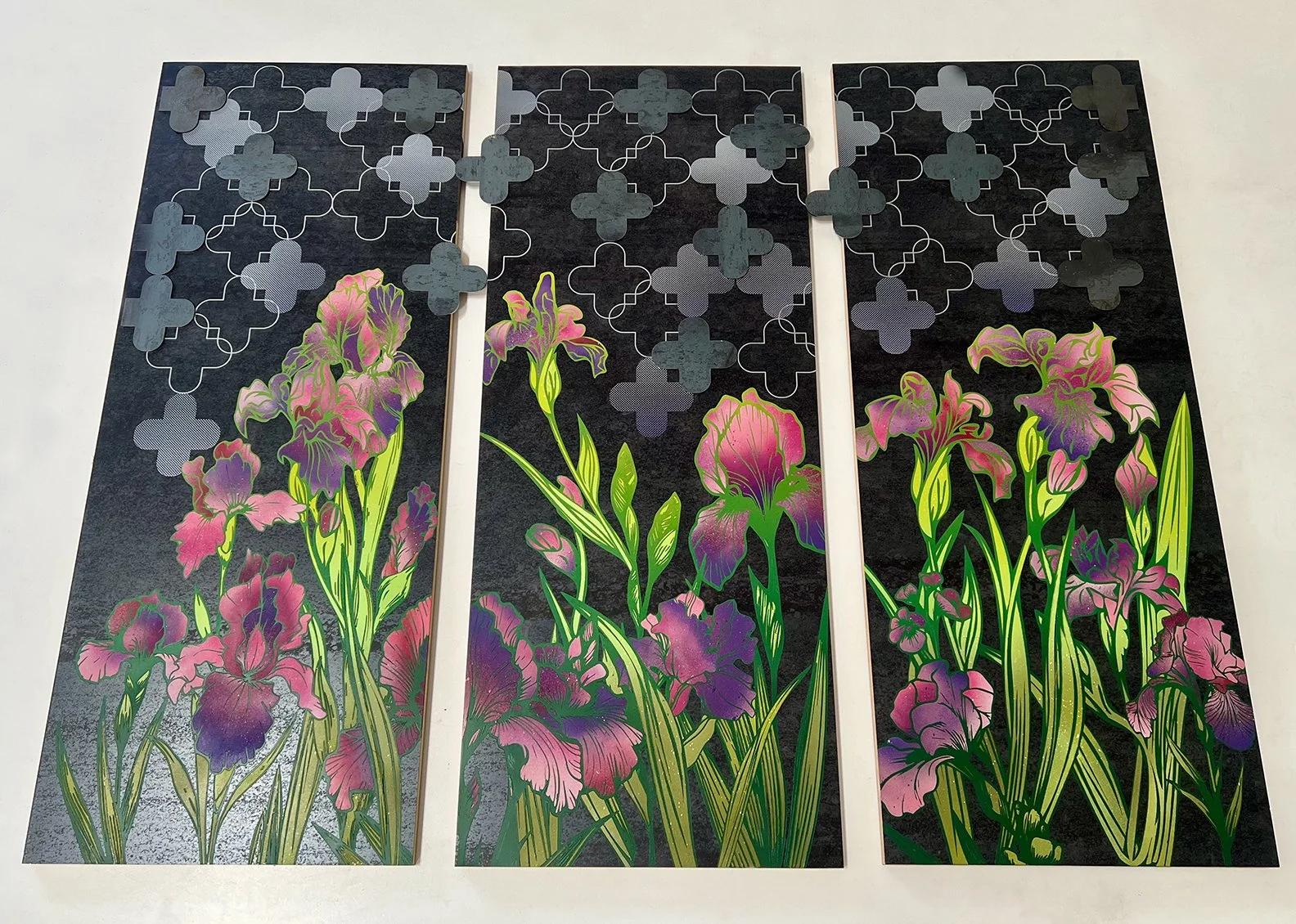 IRIS-TRIPTYCH