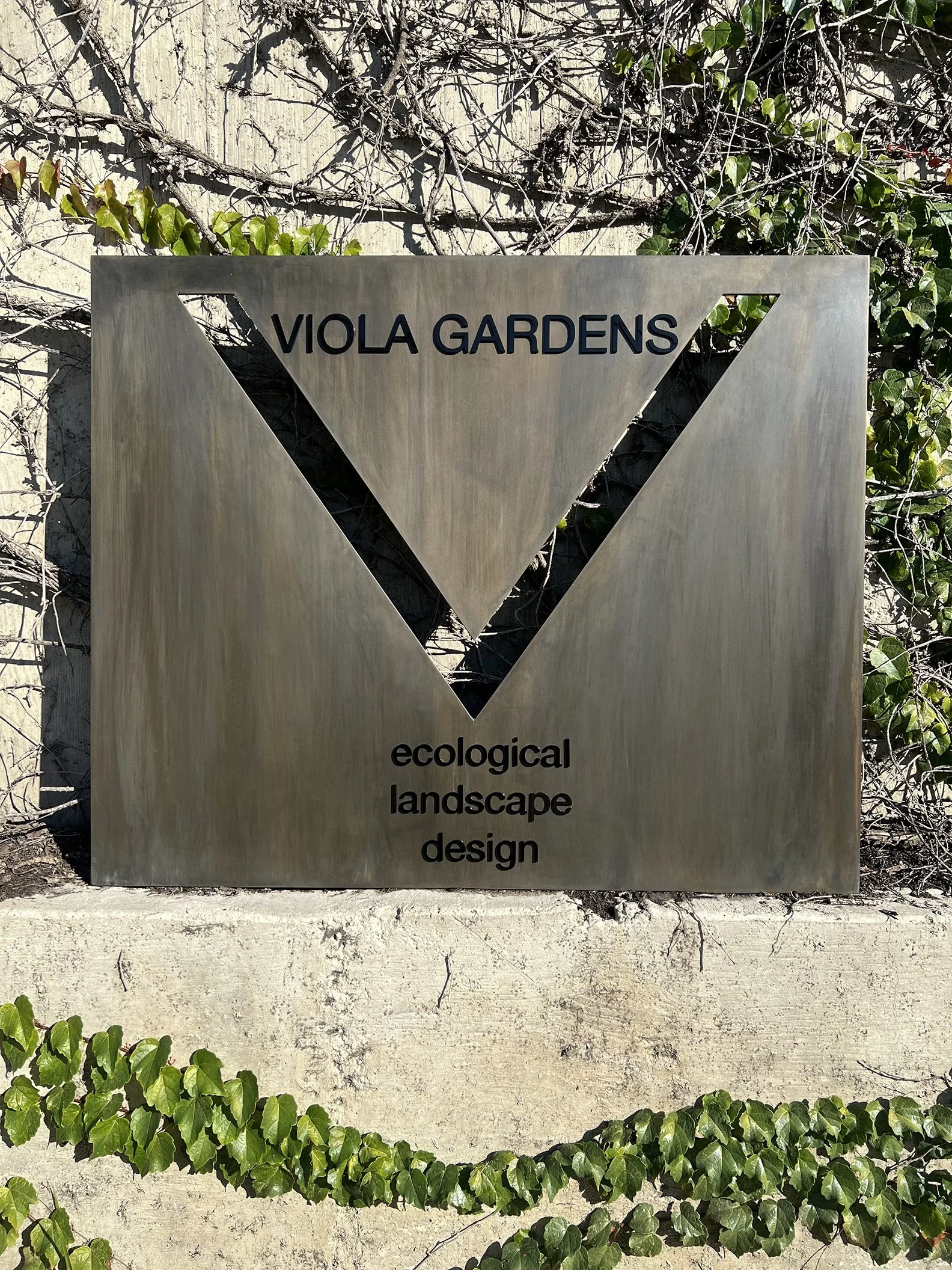 VIOLA_GARDENS_V_SIGNAGE