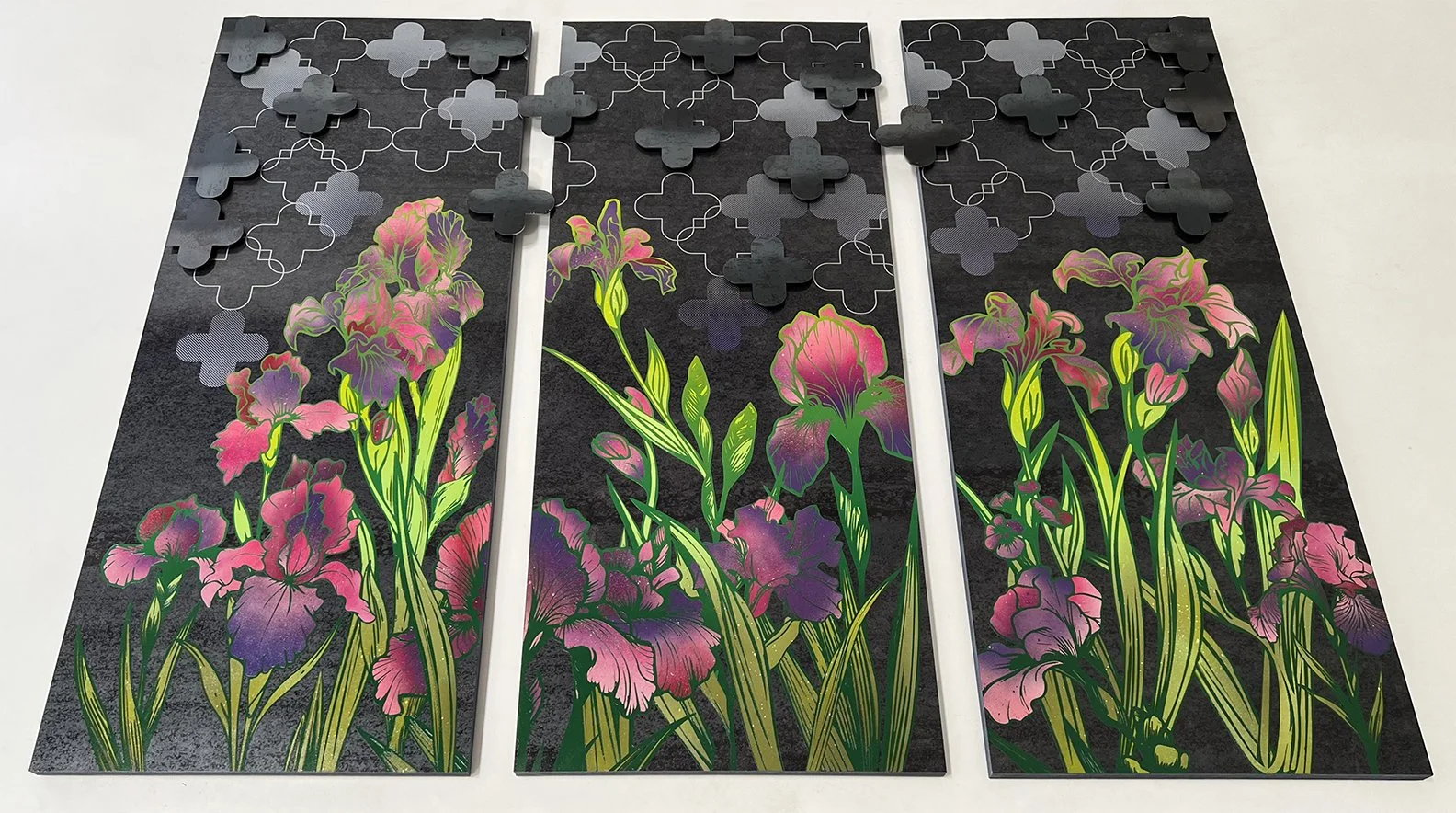 IRIS-TRIPTYCH