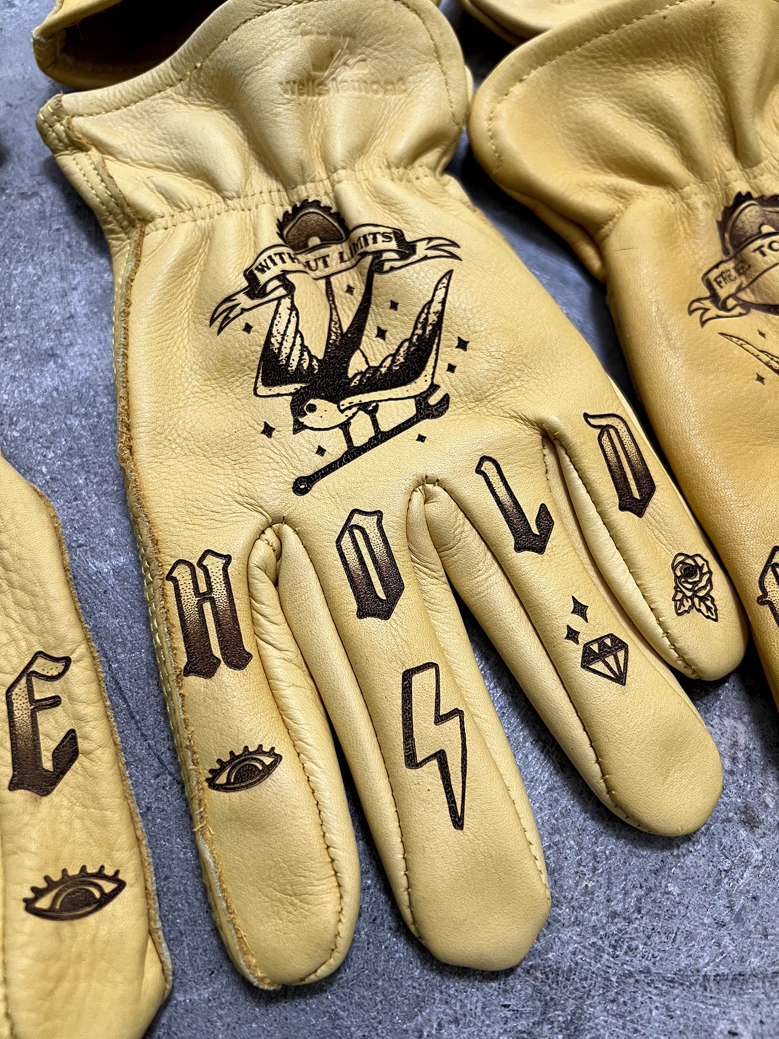 FREE GLOVES