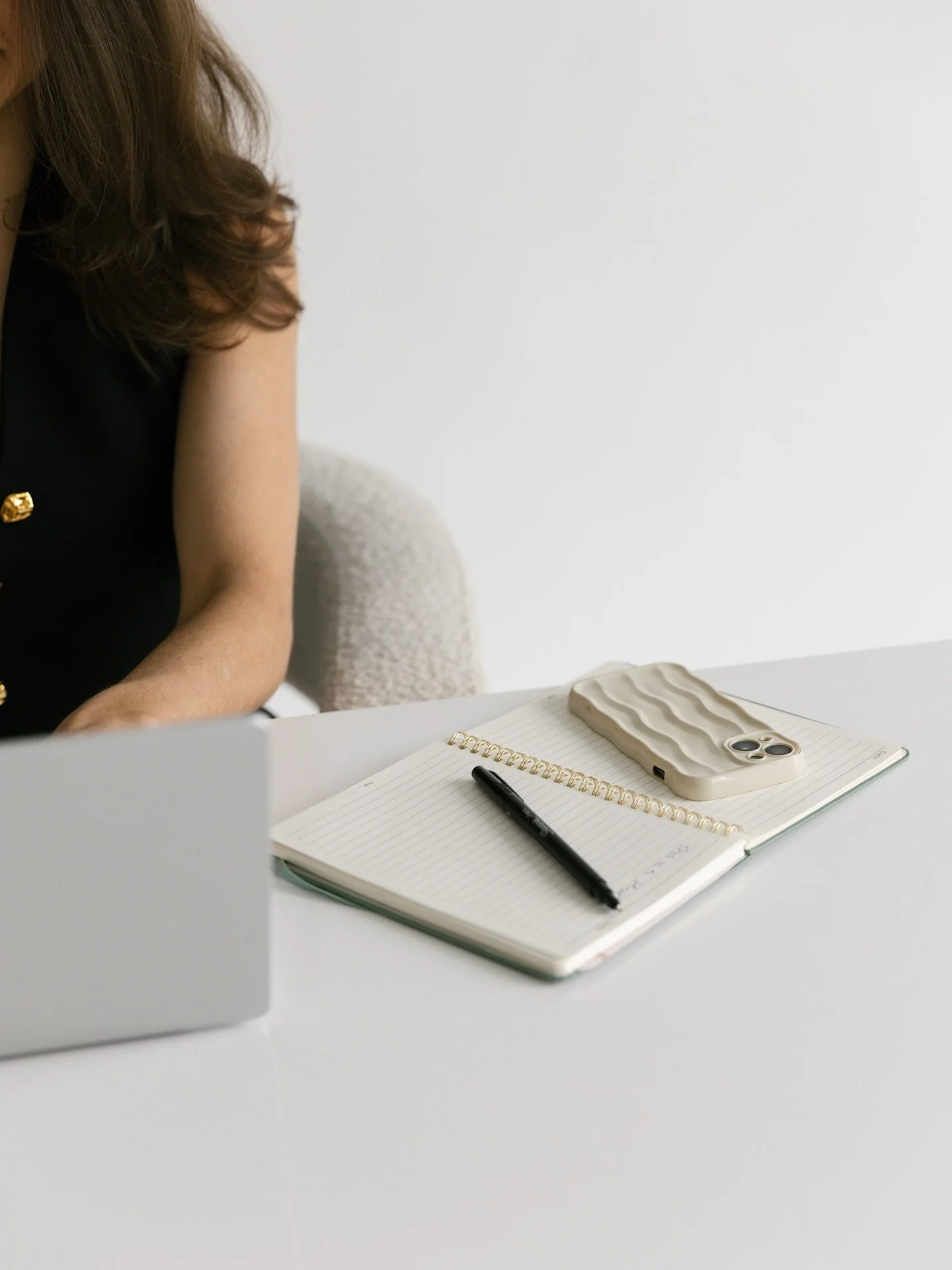 In the spirit of all things NEW for 2025, why not go all in for a new studio space? For so long, I couldn&rsquo;t understand why I struggled to focus working from my kitchen counter. But then I realized it is literally my job to work with some of the