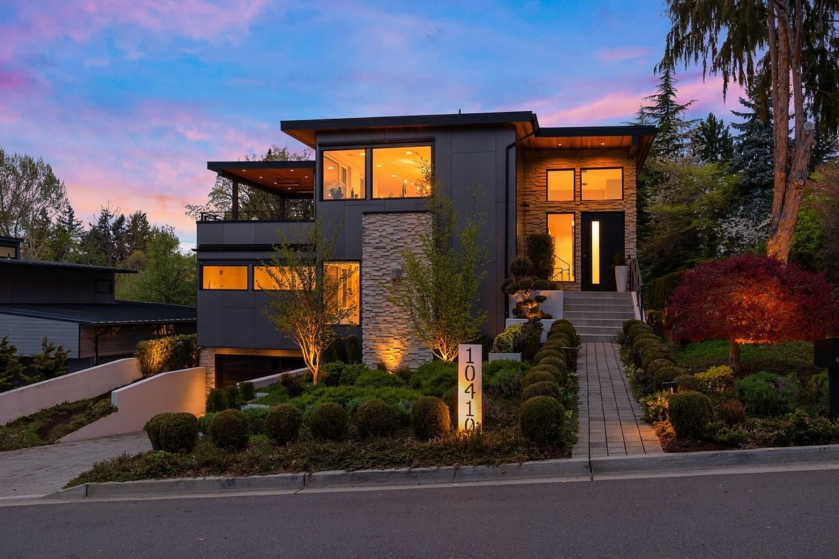 ✨IN ESCROW! After a packed open house weekend, and hosting more than 40 groups through the doors, I secured a buyer for my client and the home is now set to close.  The spring market is here!✨

About this home; Immerse yourself in luxury in this stun