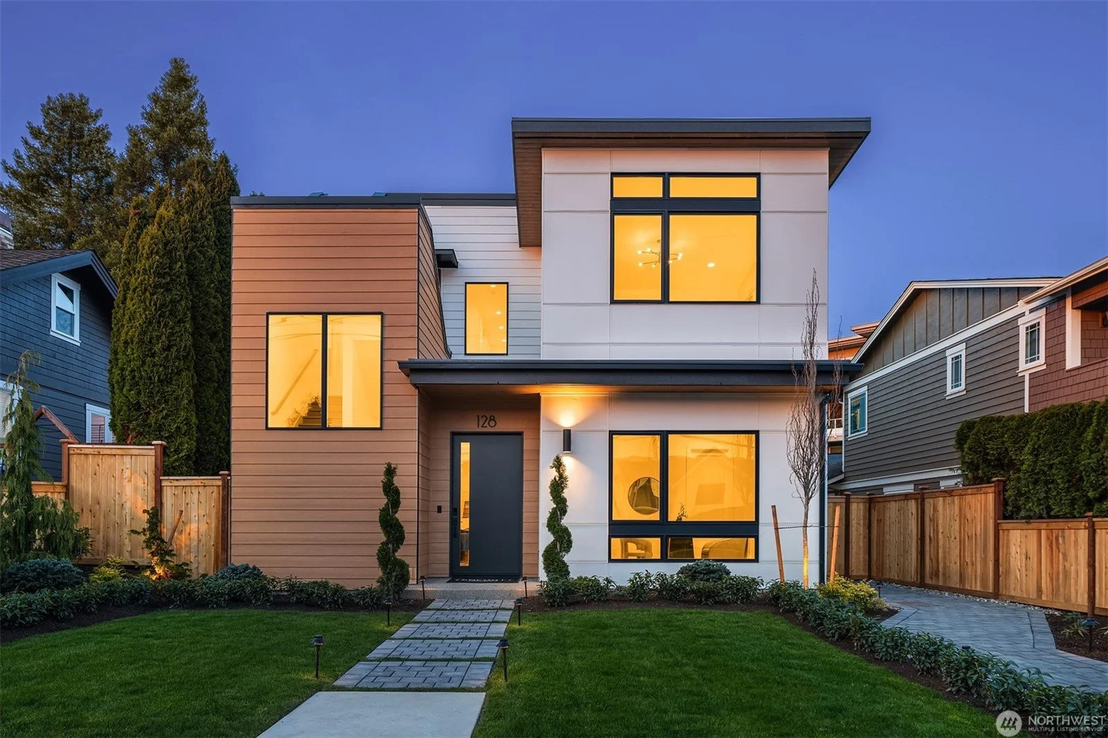 128 5th Ave W | Kirkland | West of Market | Sold for $4,100,000 | Represented the Buyer