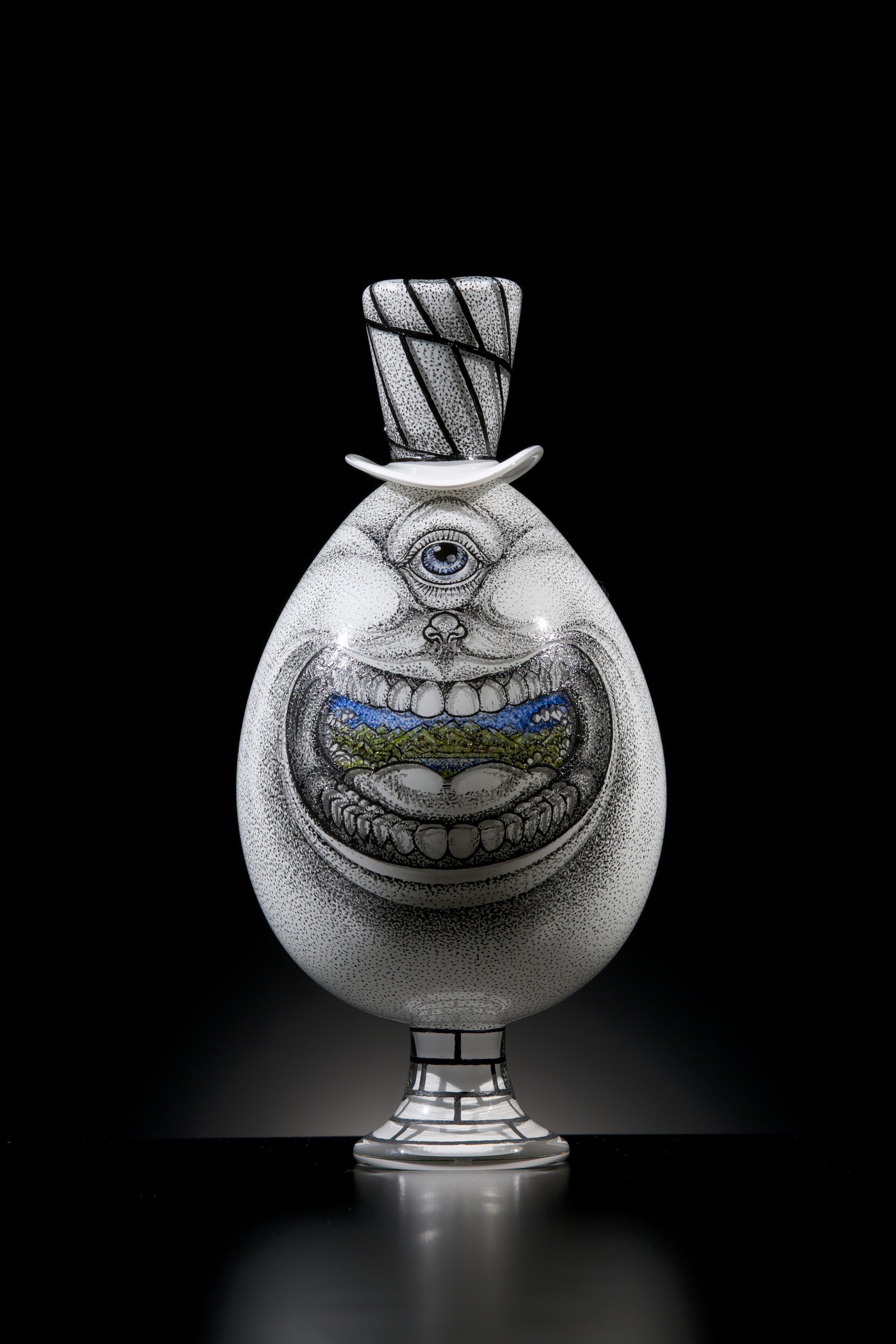 Dumpty, 10" x 5" x 5", blown glass and enamels, 2015. Photo credit: Russell Johnson