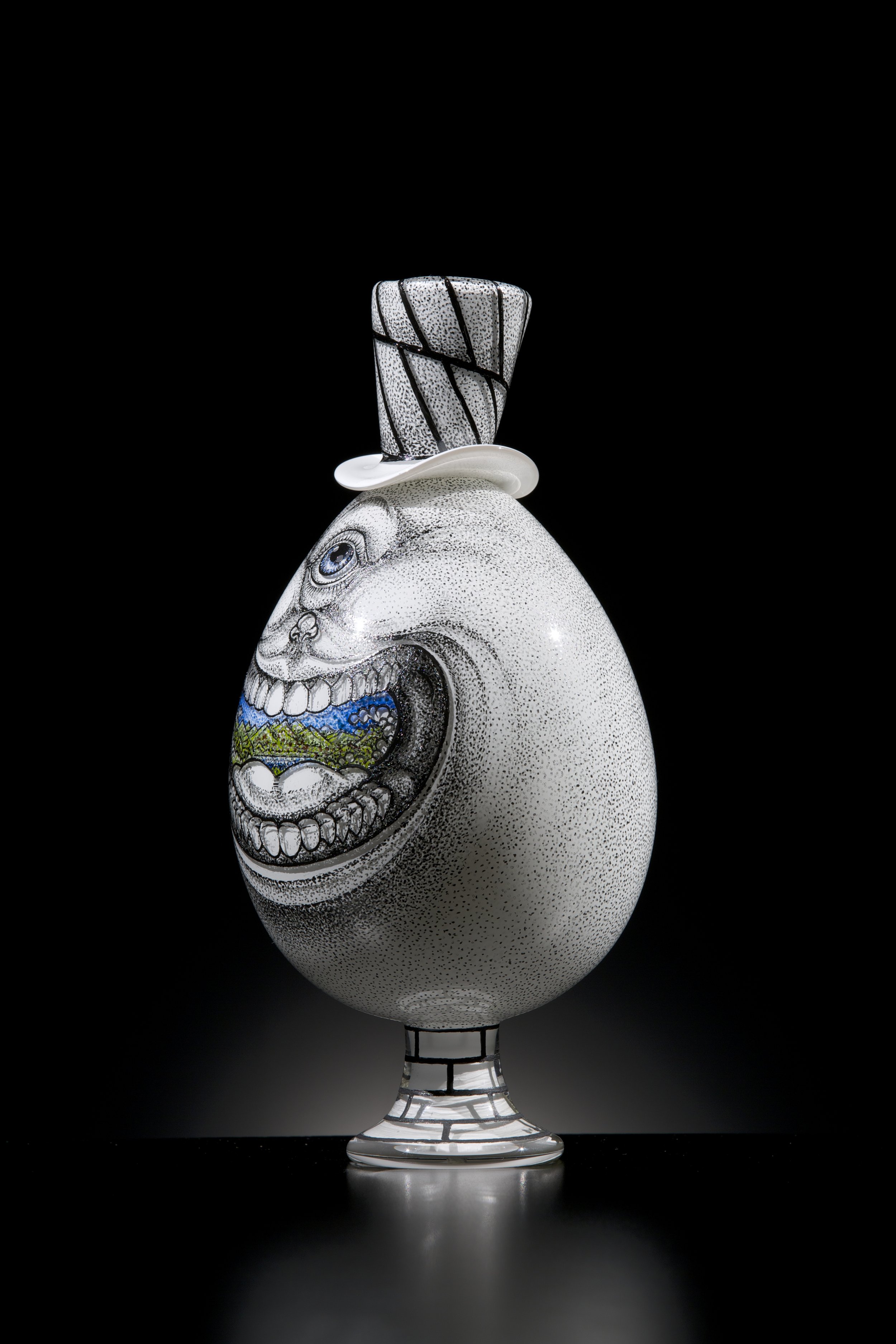 Dumpty, 10" x 5" x 5", blown glass and enamels, 2015. Photo credit: Russell Johnson