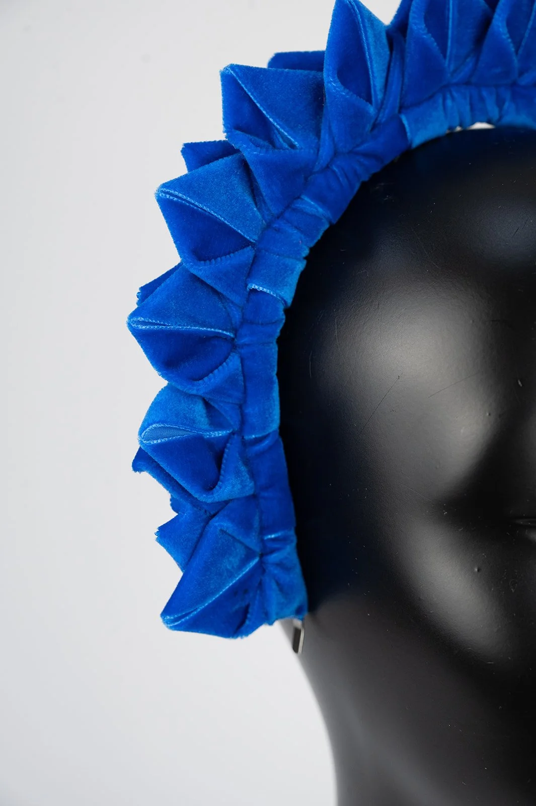 Contemporary MO’C Rosette crown - showstopper blue velvet