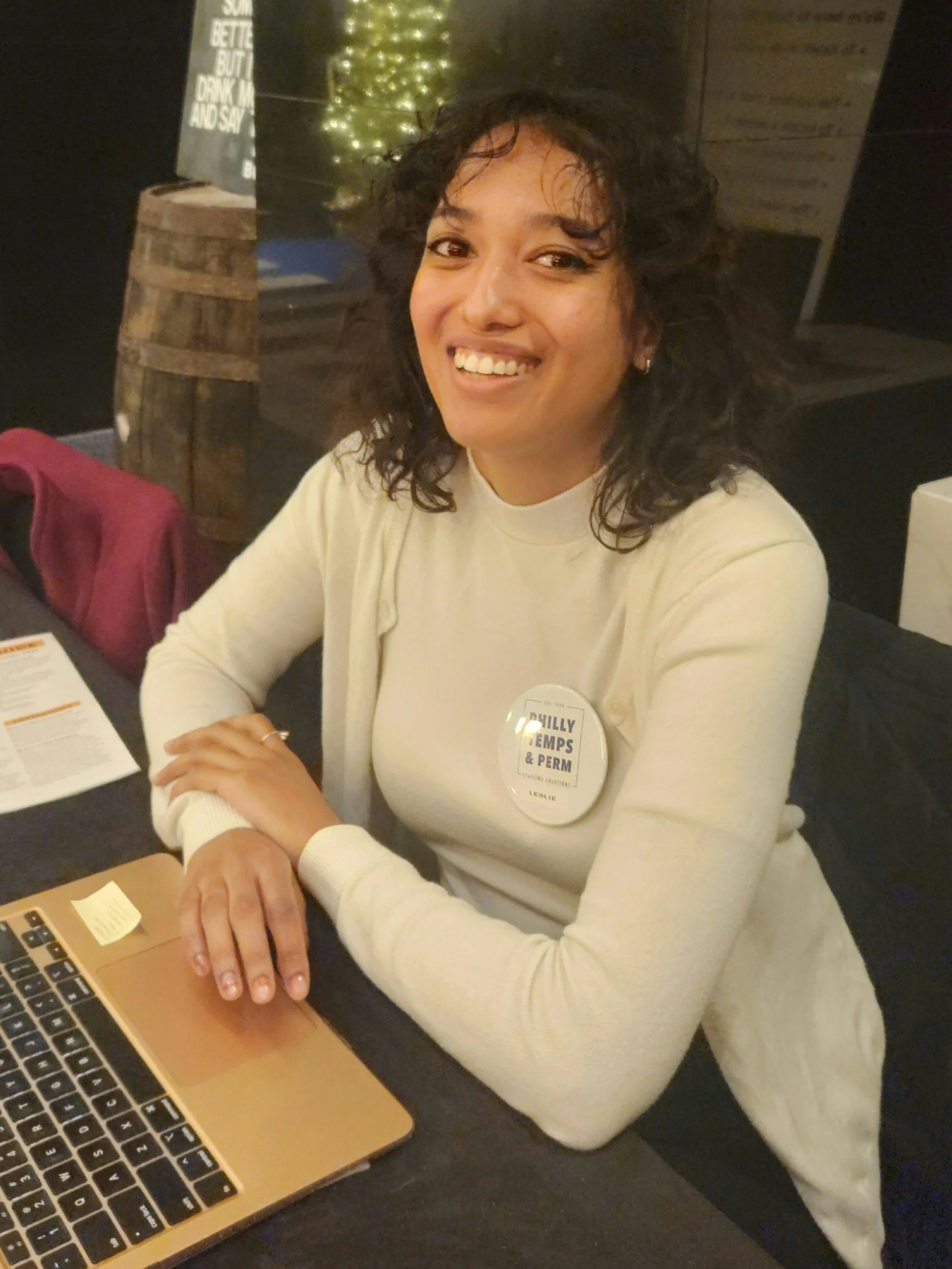 Meet Leslie Z, January 2024's Employee of the Month!