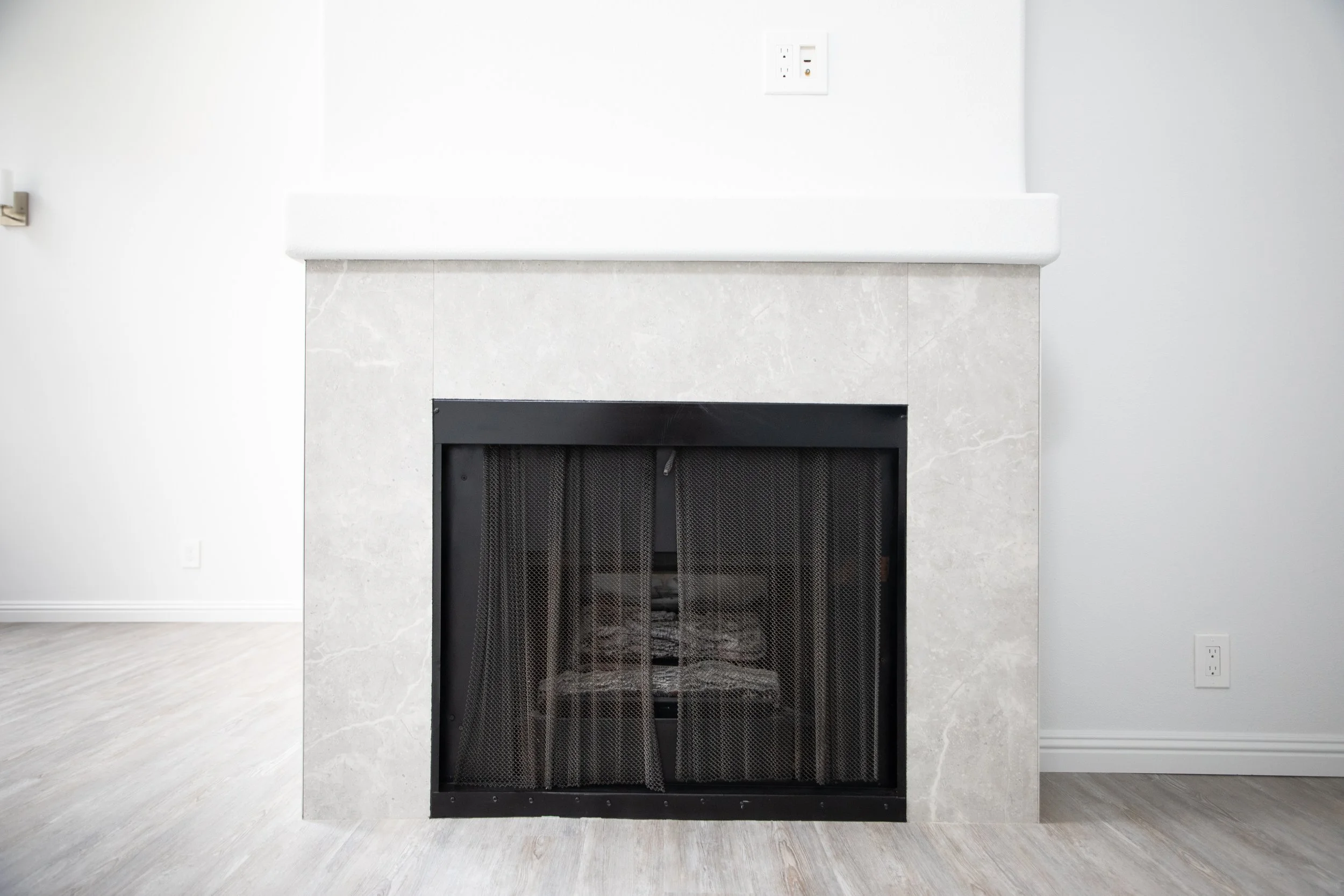 213Fireplace.jpg