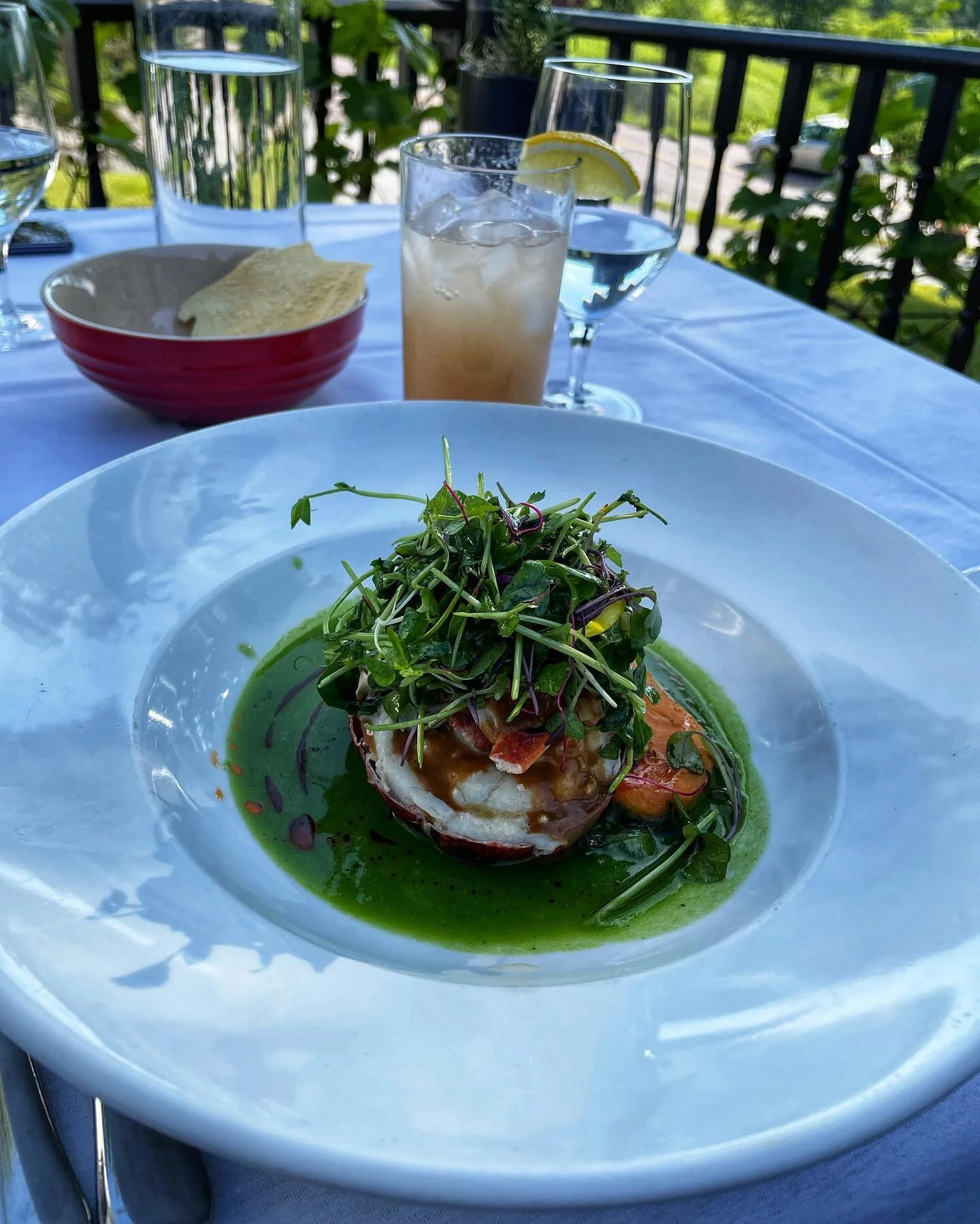 Another incredible gluten-free dining spot in Vermont. @michaelsonthehill and gluten-free hard cider tasting @coldhollow. 
.
I’m so grateful for the availability of gluten-feee meals in restaurants, as well as gluten free food items in the gr