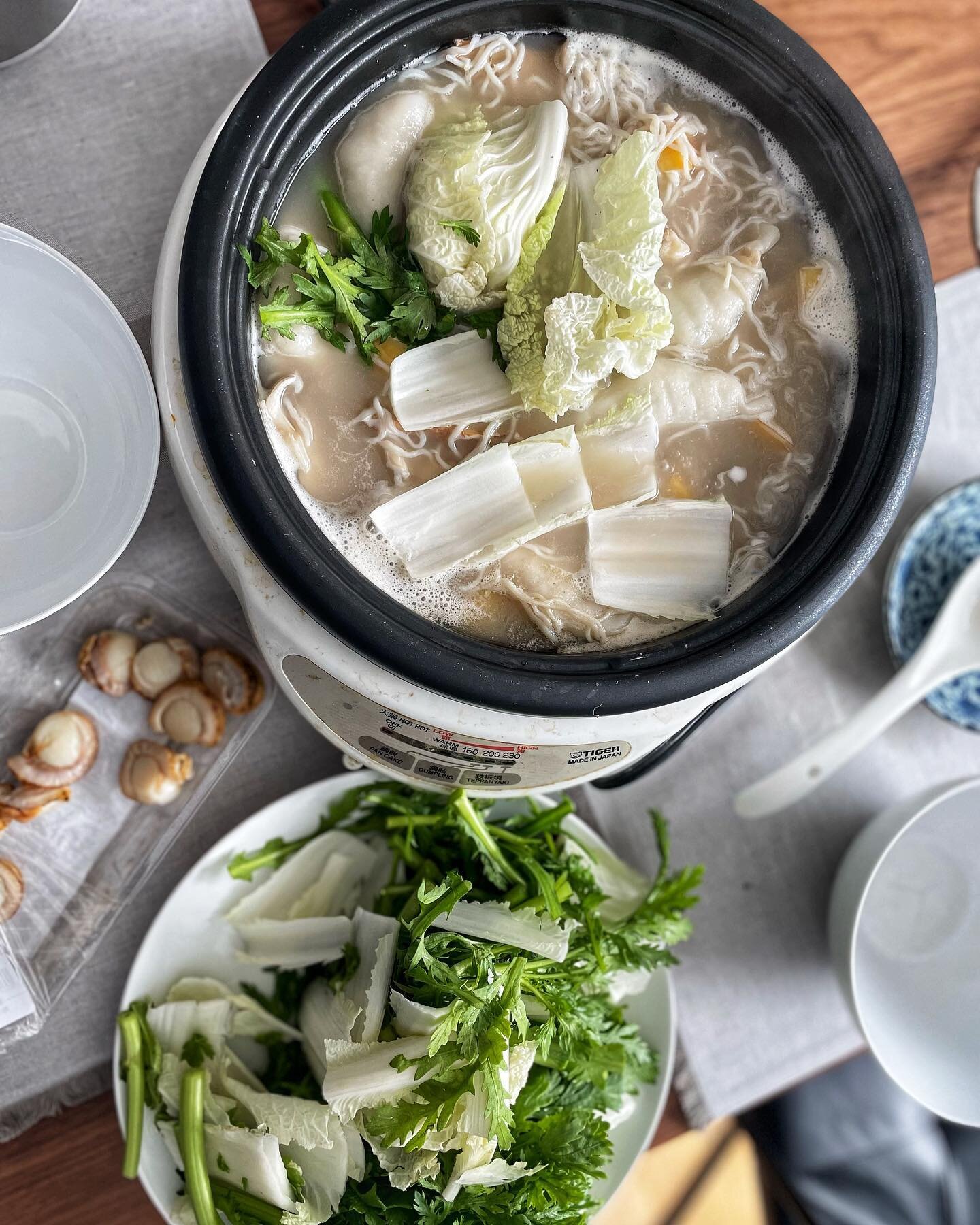 Sharing our Tuesday breakfast - breakfast hotpot with GF tonkatsu ramen base from @housefoodsamerica with sliced ginger, tofu shiraki noodles, kohlrabi, chrysanthemum  greens, Napa cabbage, maitake mushroom, chicken dumpling from @feelgoodfoods and b