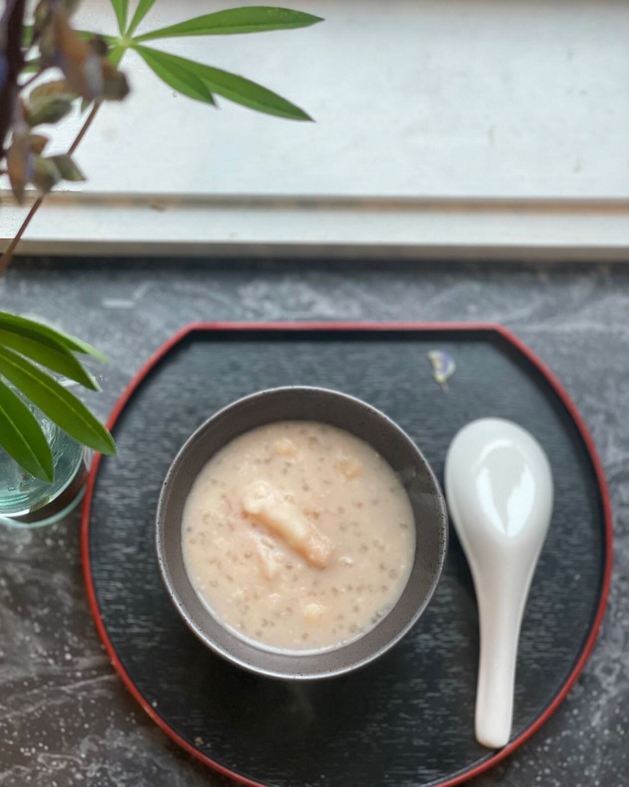 Taro ube tapioca coconut dessert. Something to warm your February with, recipe &mdash;-&gt; link in bio

.

Happy Presidents&rsquo; Day! It&rsquo;s nice to have a warm simple dessert in the winter (not to mention a big pot of this deliciousness for t