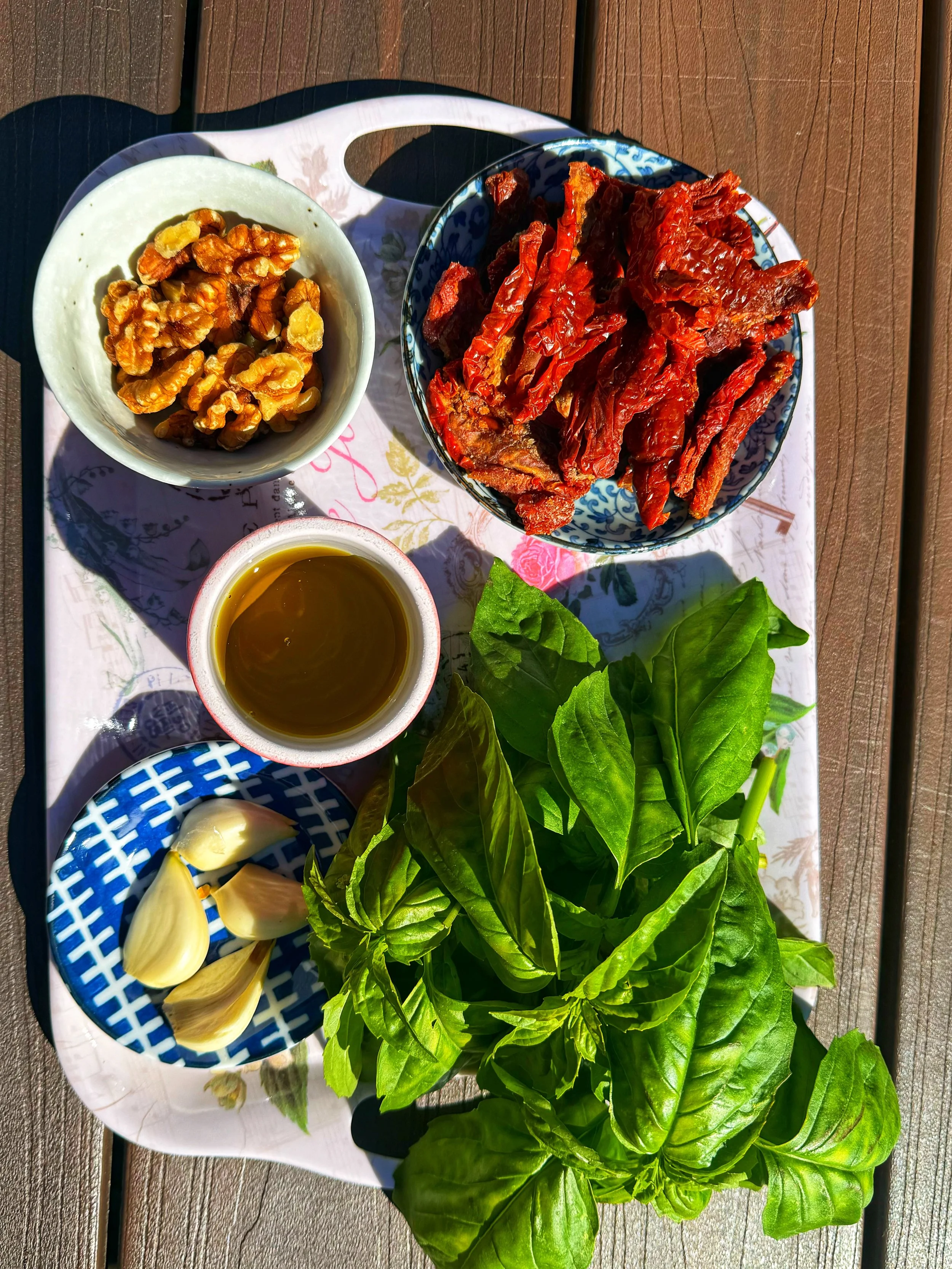 Sun-dried Tomato pesto spread