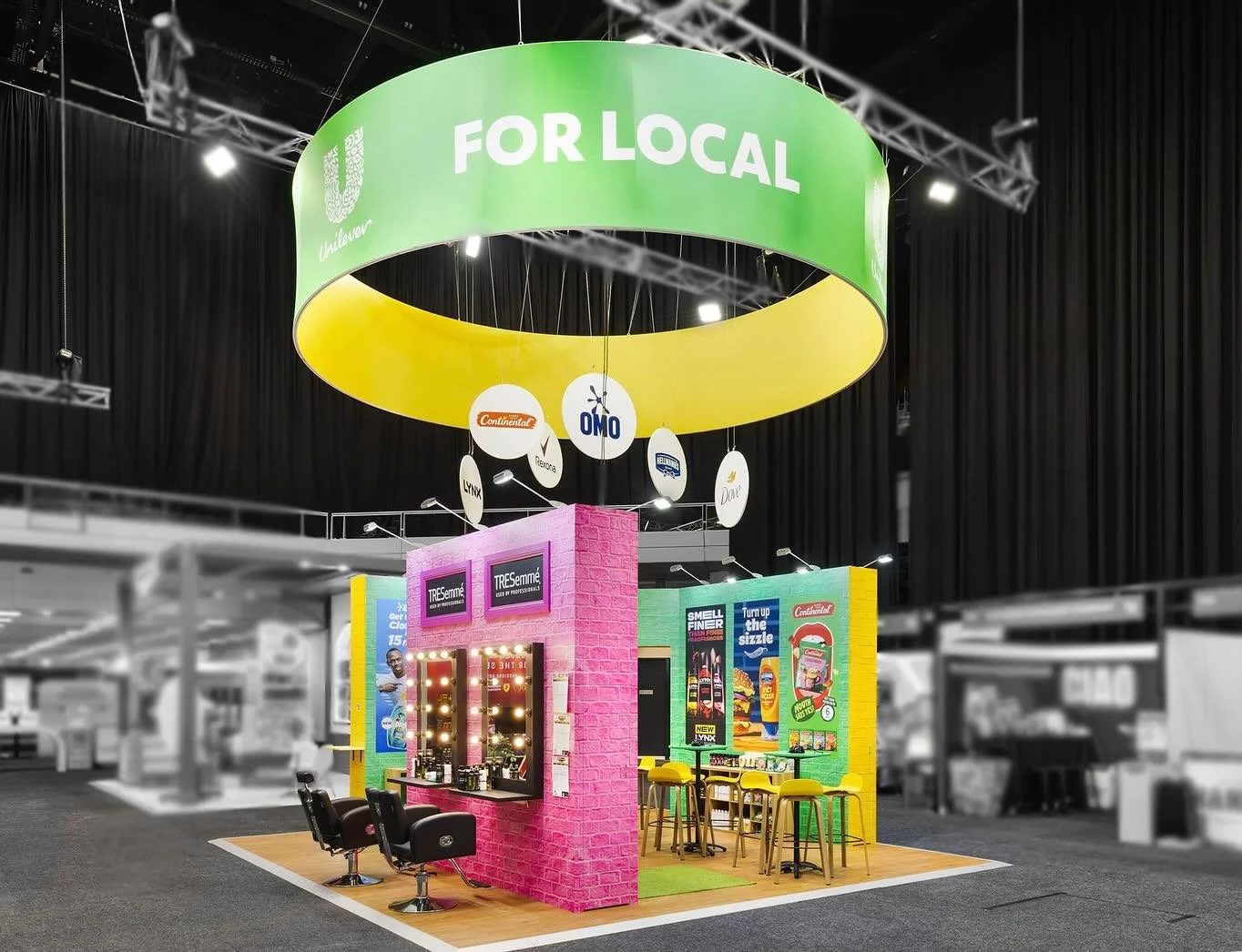 All about keeping it Local at this year&rsquo;s Metcash Expo on the Gold Coast!
Our award winning custom-designed stand turned heads with bold structures, vibrant styling stations, interactive games, and plenty of giveaways &mdash; creating an engagi