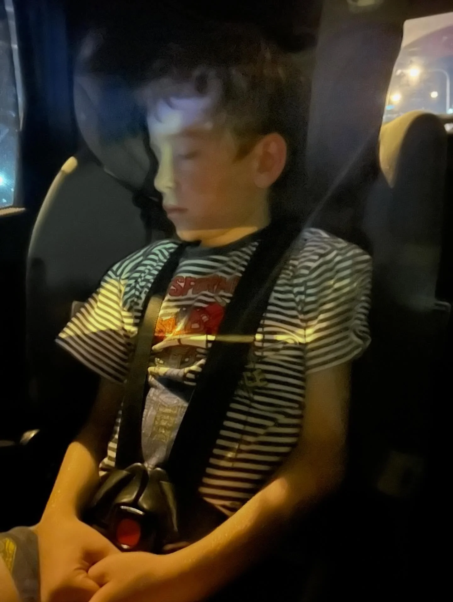 One of the most common questions new parents get asked is how much sleep is your baby sleeping over night? And gosh this question used to drive me nuts because I had babies that were like the majority of babies who would wake during the night, follow