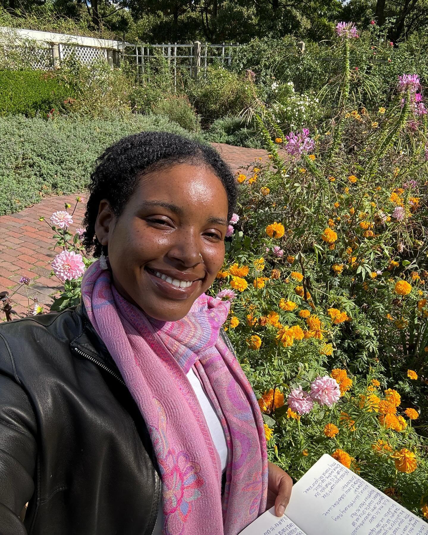 A poet in her natural habitat 🌸🧡