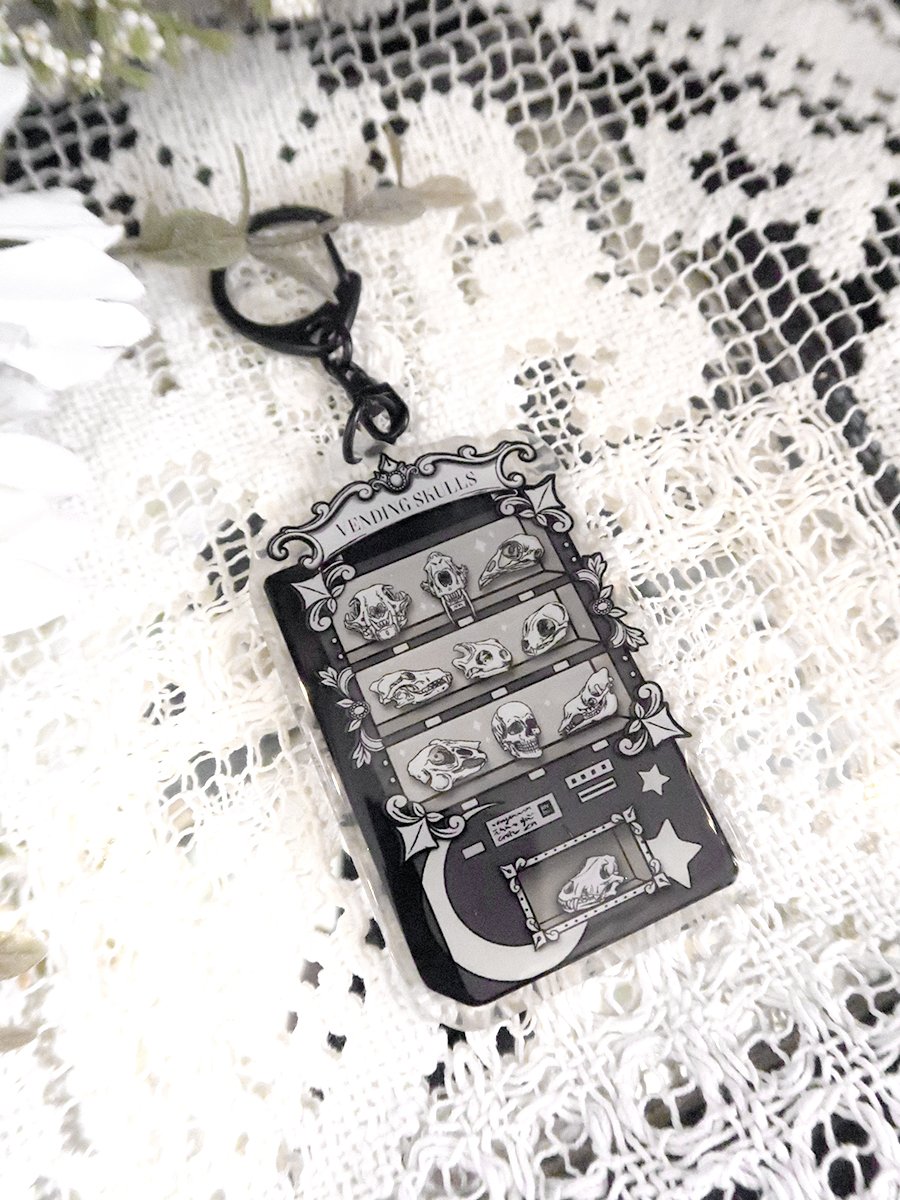 Kiv Bui_Photo_Key Chain_Vending Skulls_1.jpg