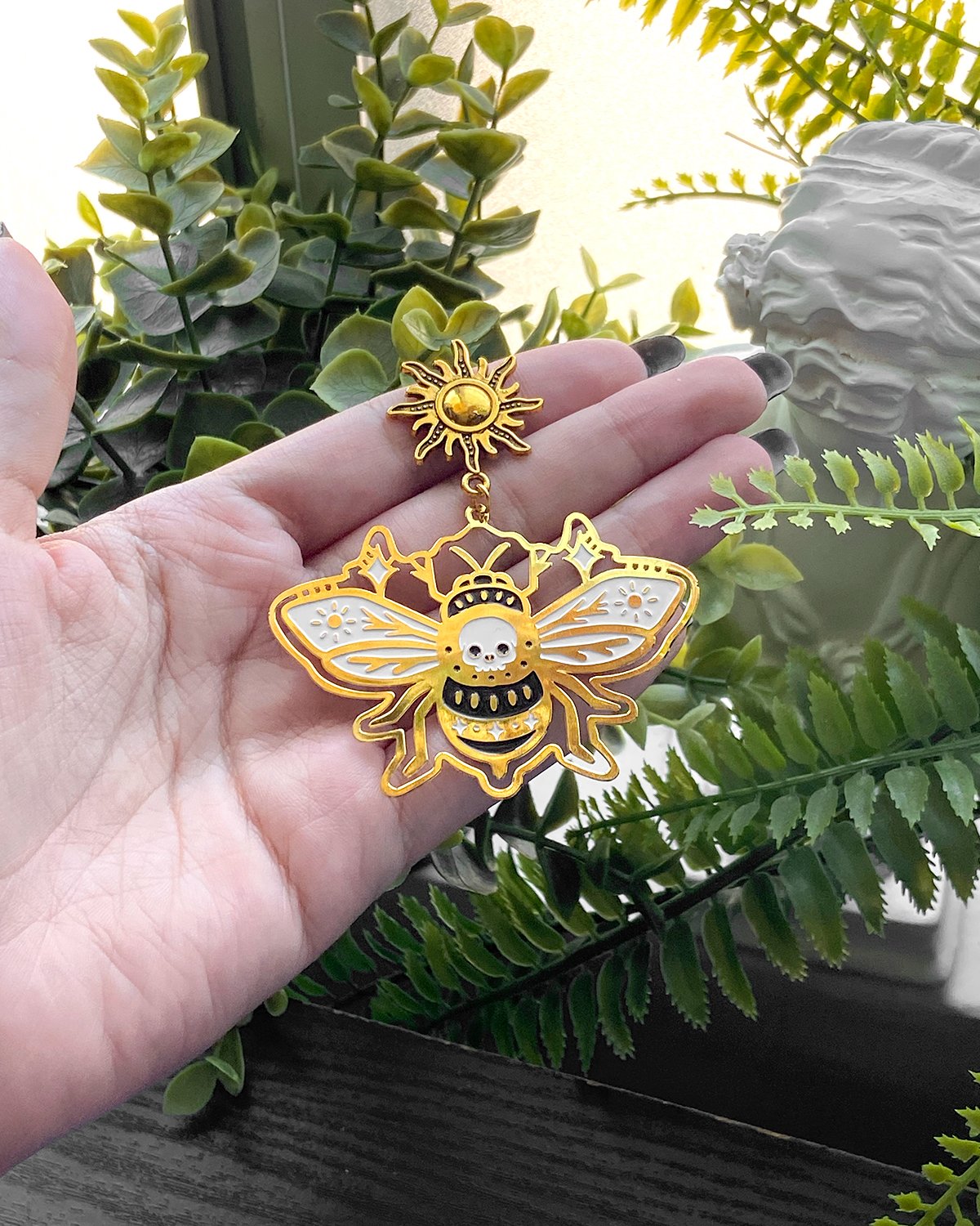 Bee Bookmark_2.jpg
