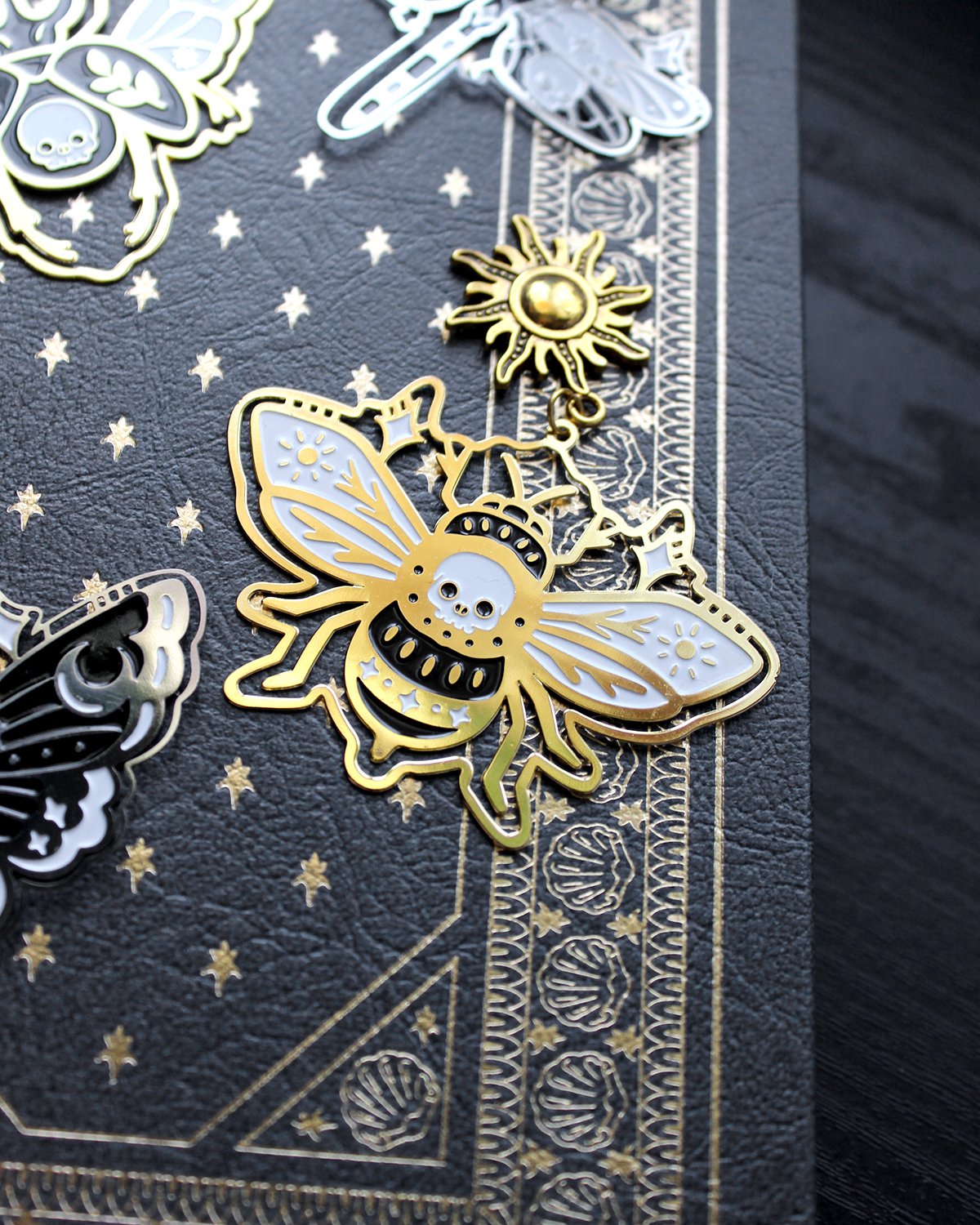 Bee Bookmark_3.jpg