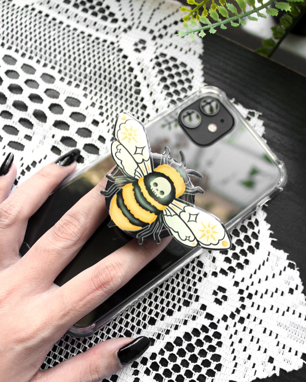 Bee Phone Grip_8.jpg