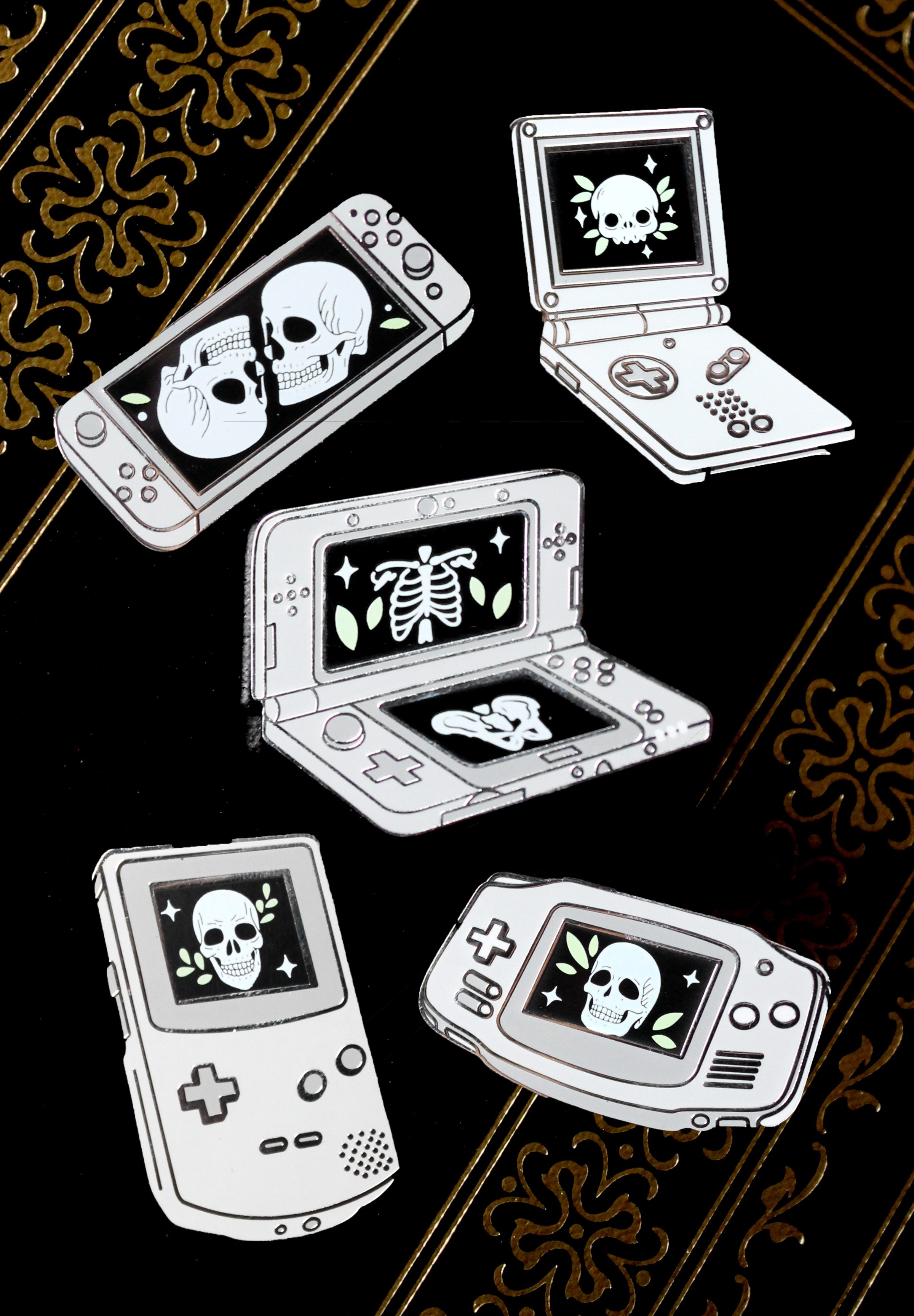 Kivbui_Enamel_Gameboy Set.jpg