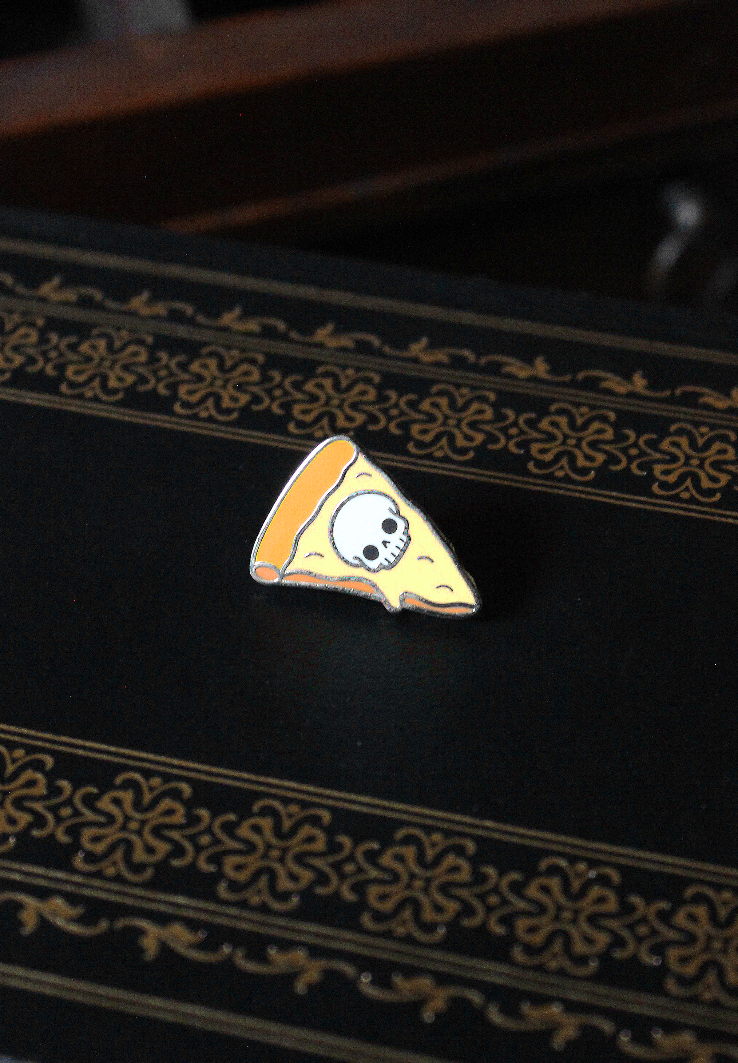 Kivbui_Enamel_Cheesepizza.png