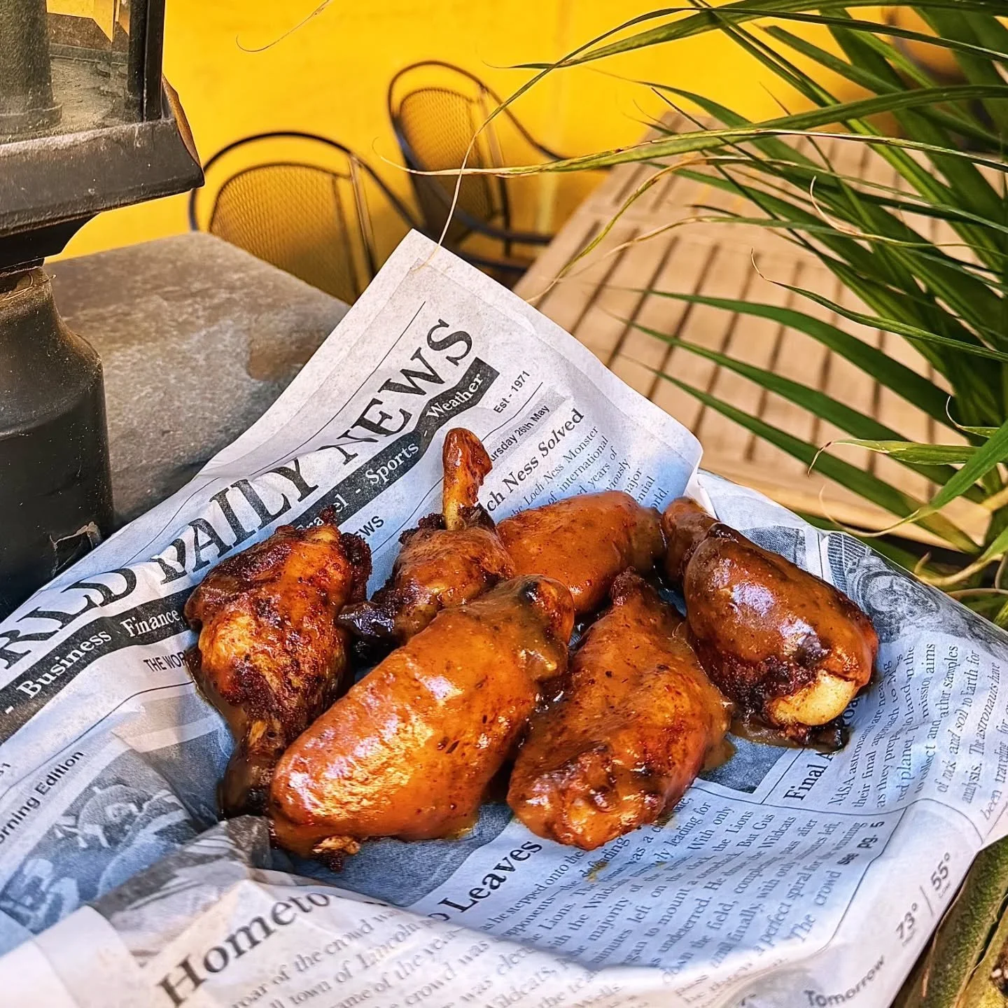WING WEDNESDAY FEATURED WING &bull; TROPICAL JERK &bull; Classic bone-in wings with house made spicy Caribbean Jerk Rub, then tossed in a Pineapple Infused BBQ for the perfect sweet heat finish.

FALL BANGER CLASSIC &bull; 21$ &bull; House smoked bac