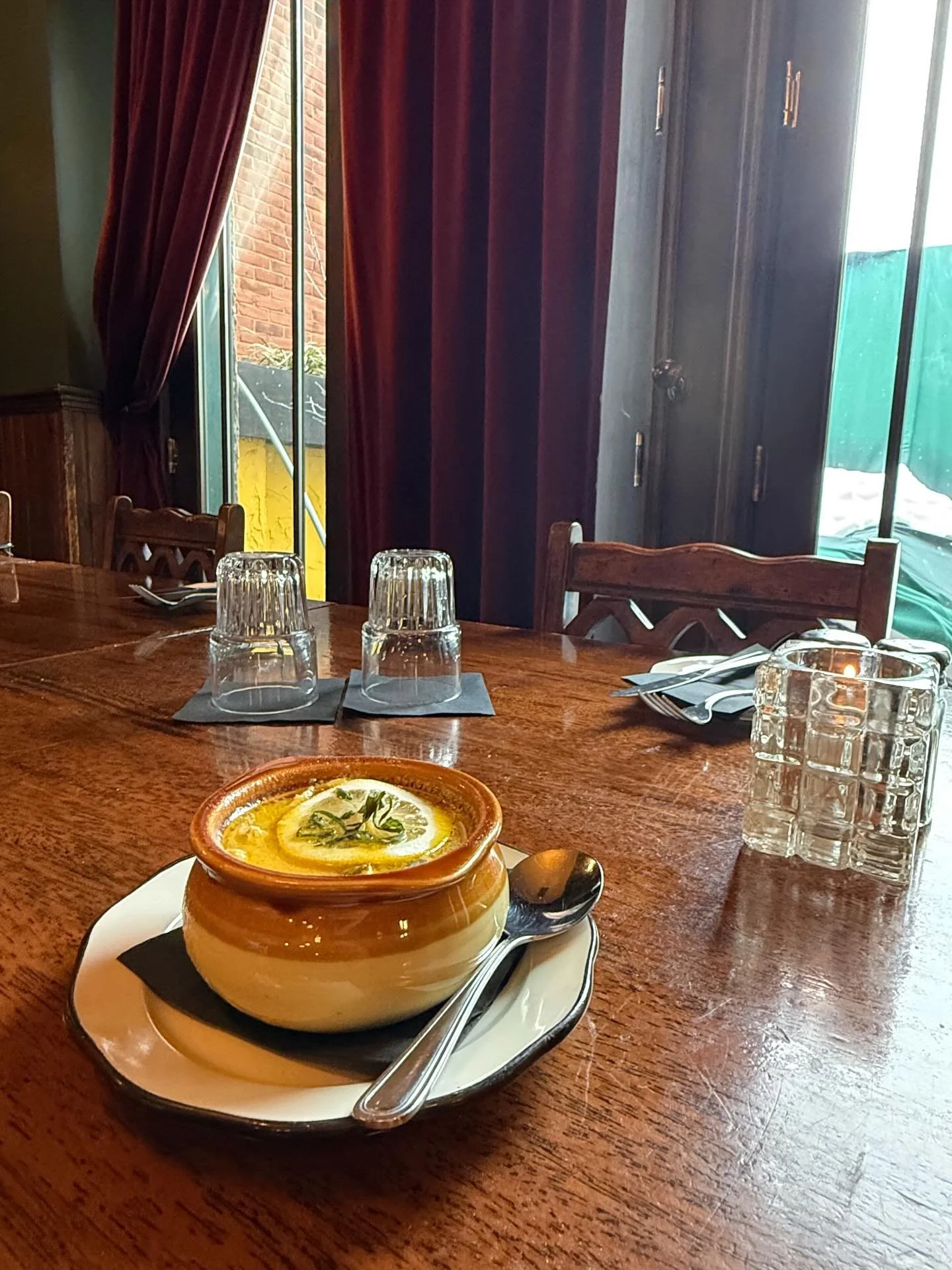 🚨WEEKLY SOUP ALERT 🚨 

This week&rsquo;s soup is Lemon Basil Chicken and Rice Soup! 🍋 

Come in and try a bowl 🤤

#weeklysoupspecial #anniebaileys #lancasterpa #ırıshpub
