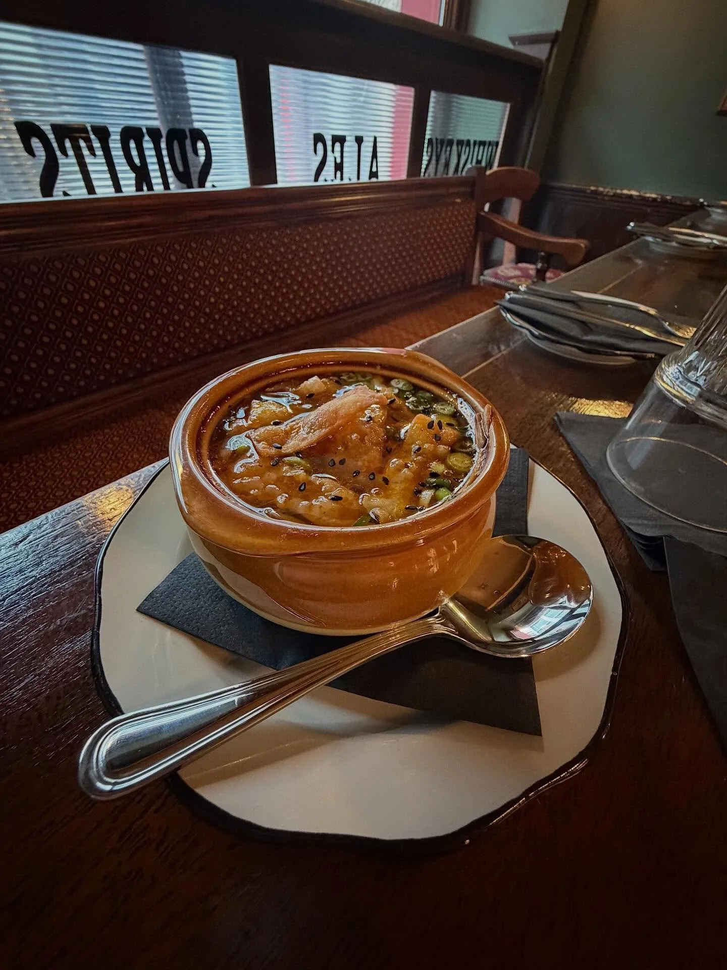 🚨 WEEKLY SOUP ALERT 🚨 

This week&rsquo;s soup special is Asian Pho Rice Soup! 🍜 Step out of your comfort zone and dip into something warm and filling. 🤤

#weeklyspecial #anniebaileys #soup #lancasterpa