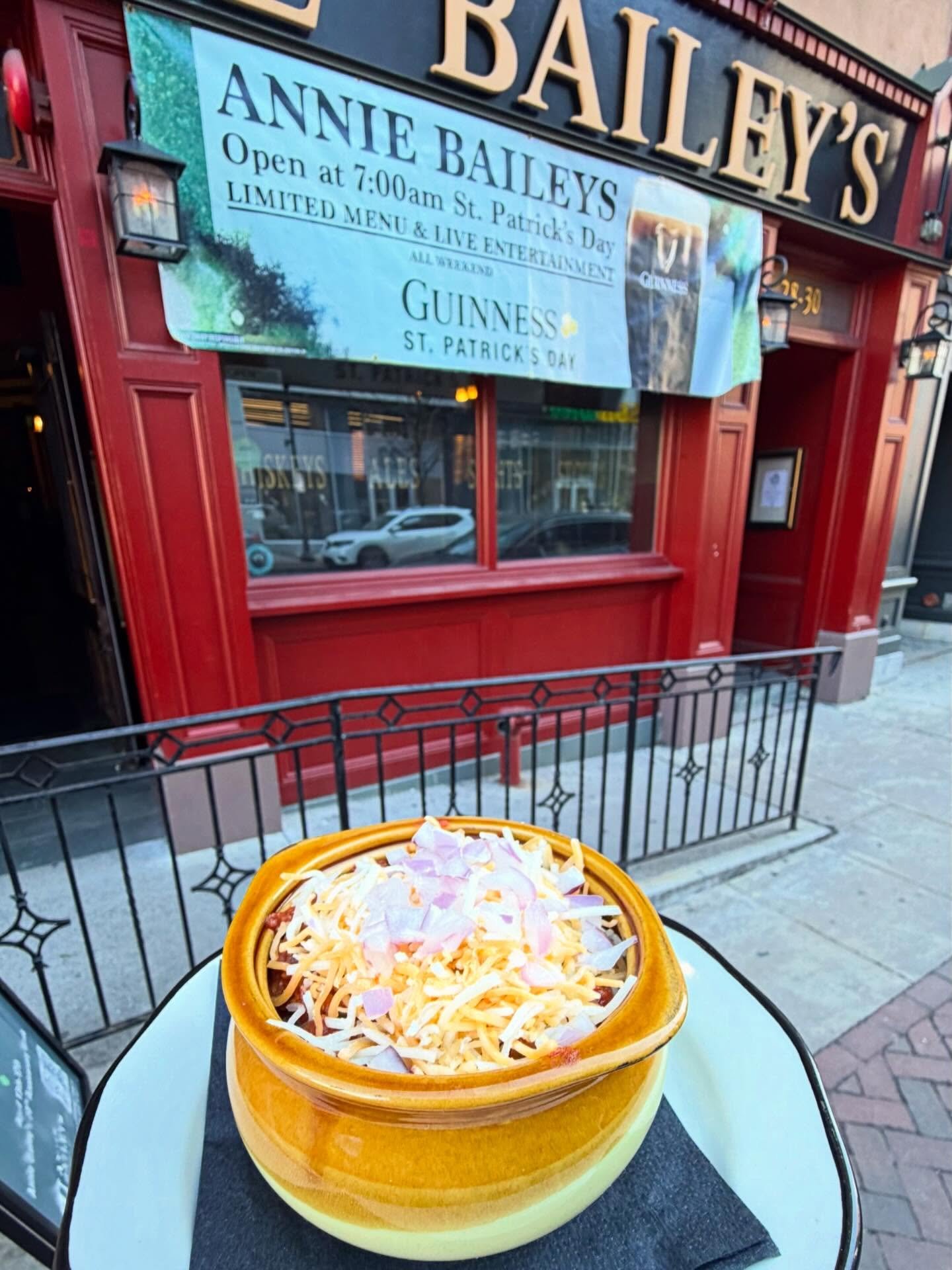 🚨 WEEKLY SOUP ALERT 🚨 

This week&rsquo;s soup special is a Classic Chili. 🌶️ Hearty, warm, fulfilling&mdash; just as Irish food should be! Grab a bowl and fill it up with the classics this week. 😌

#weeklyspecial #anniebaileys #soupspecial #chil