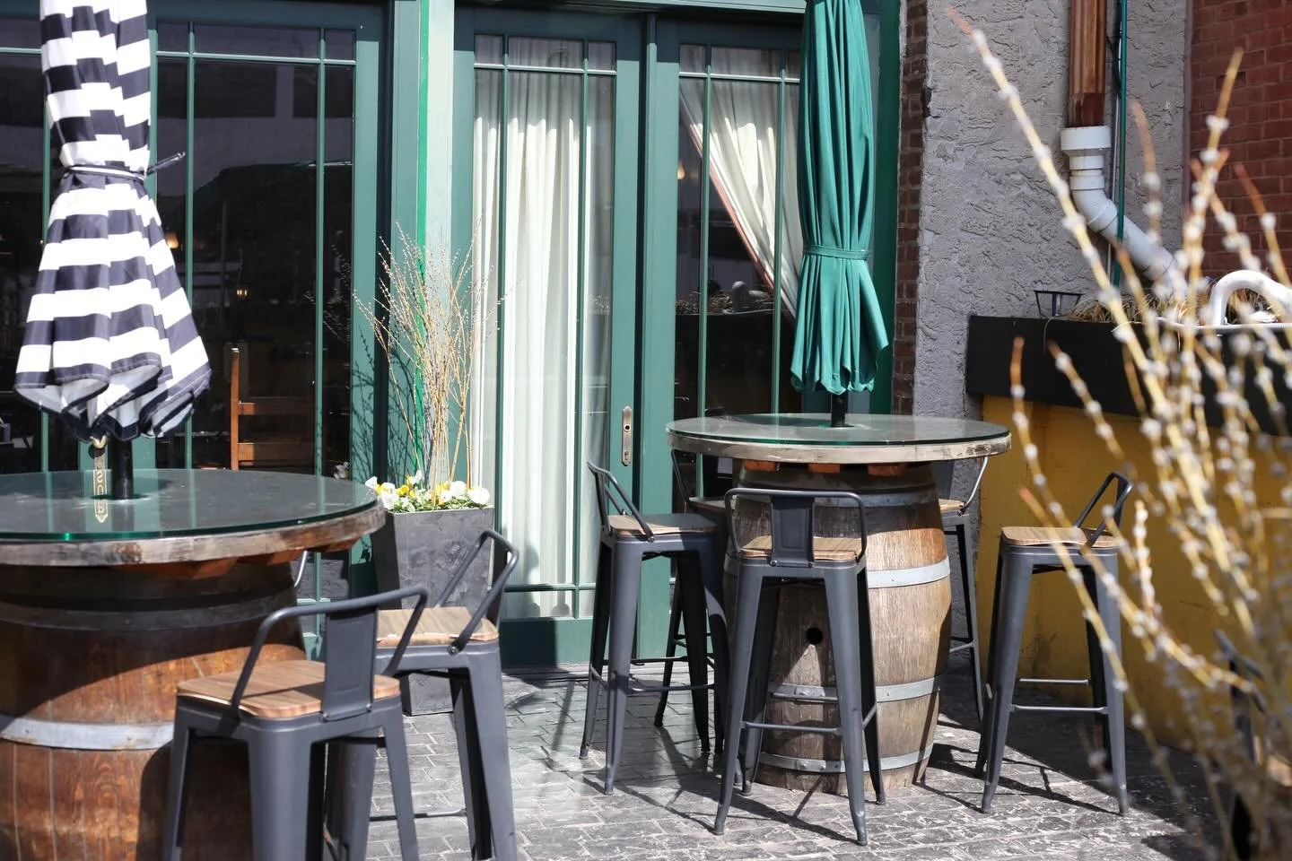 Guess what, our deck is open again today! Got the Monday blues? Come enjoy the sun and weather with us! ☀️

Order food and drink at the bar for deck seating, patio seating is sat by our host. Happy hour will be at the bar AND outside at our deck/pati