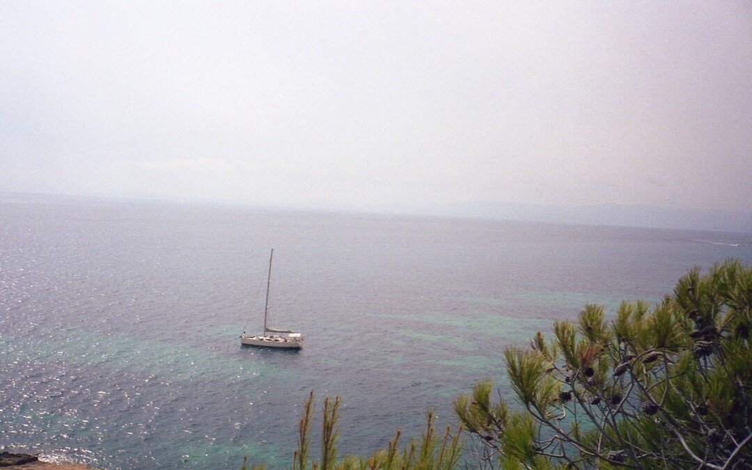 I often dream of the sea &hellip; (📷@noralowinsky)