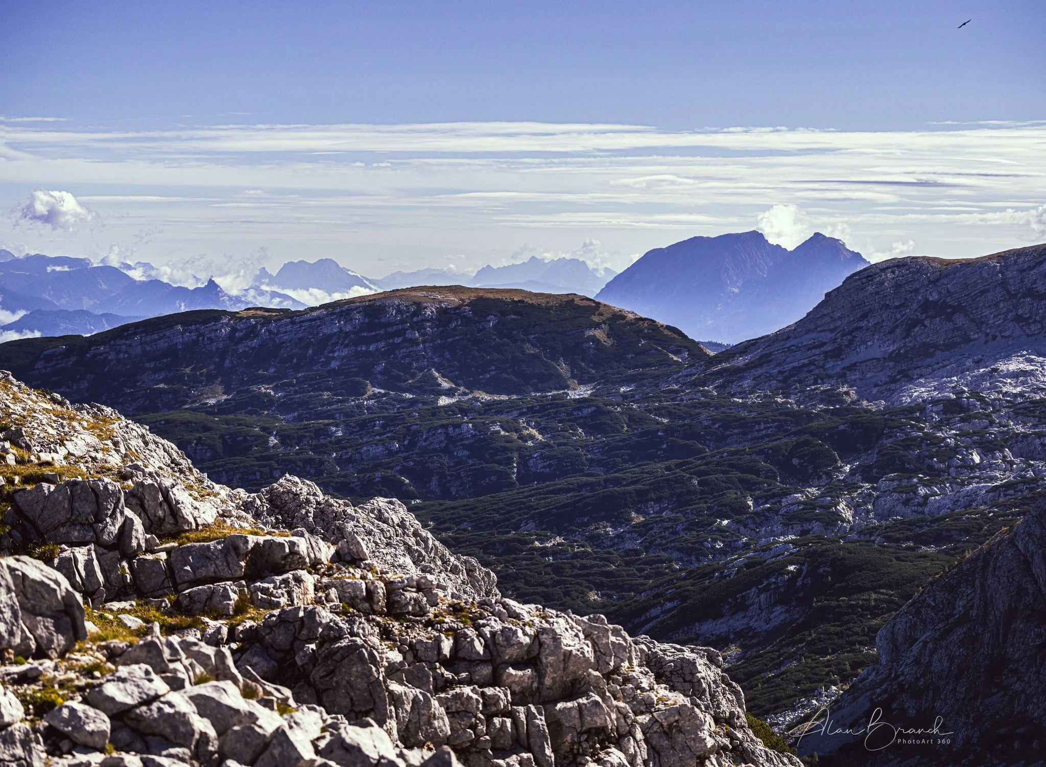 views as you walk to the 5 fingers observatory