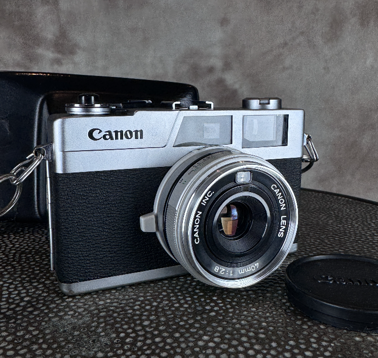Canon - Canonet 28 + cover