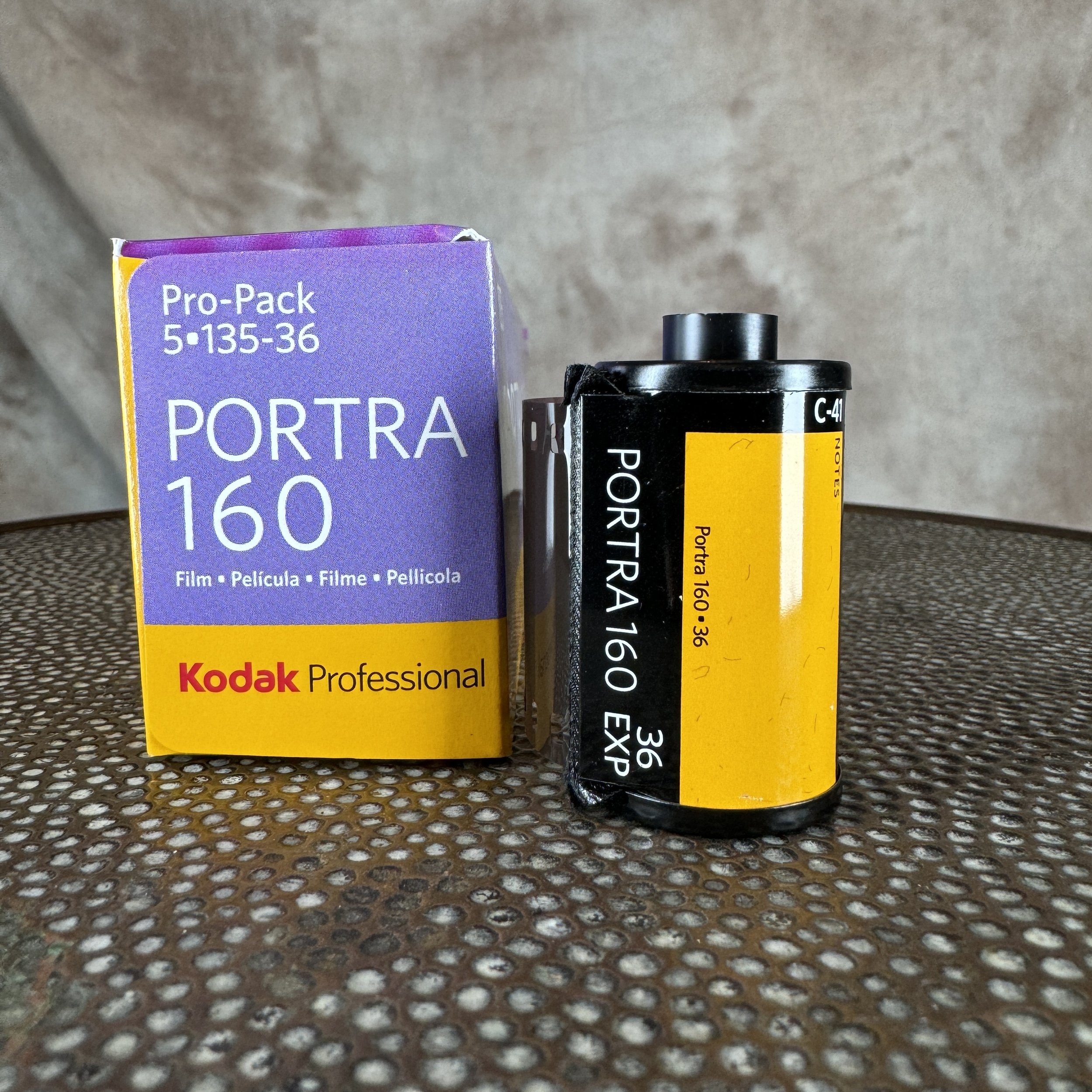 FILM 135 KODAK PORTRA - ISO 160 - COLOR