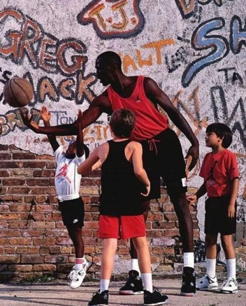 jordan wearing bred 4