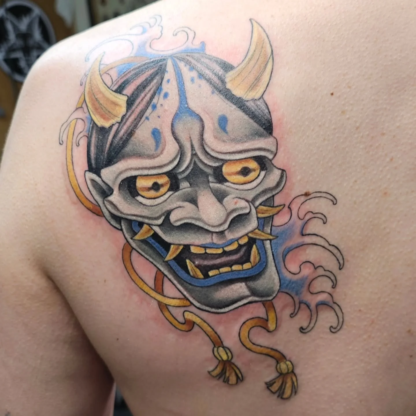 Fresh VS tan and healed! Neotrad projects are so so much fun. Always accepting more like this! ☆

Booking now! LINK IN BIO!
https://calendly.com/j3mink

#hanyamasktattoo #neotradtattoo #colortattoo #healedtattoo #japanesetattooart