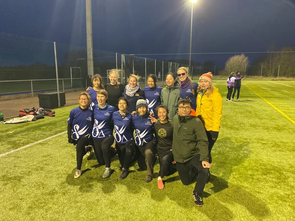  in my spare time I play frisbee for my Imperial team and a London club called Thundering Herd 