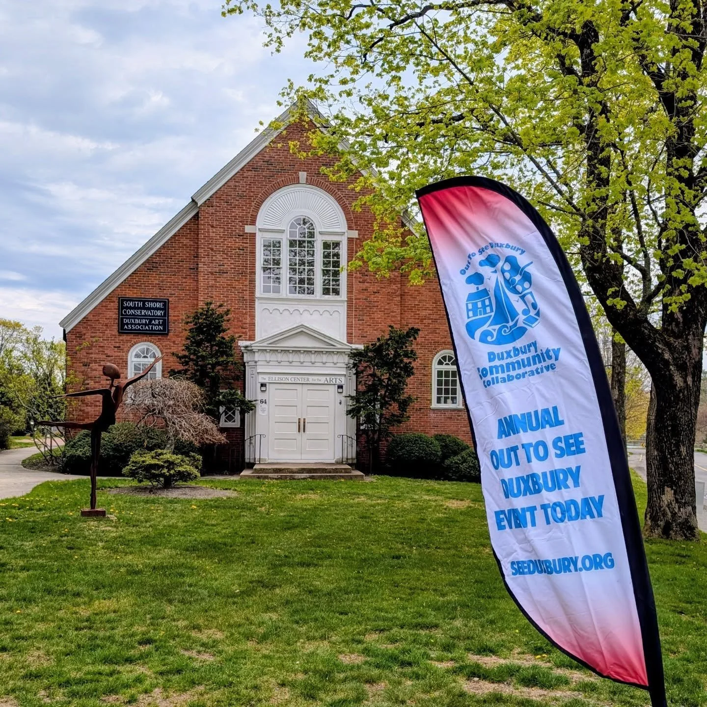 Today! 
Saturday May 2nd 
1-4pm

Come see quilters in action at the Ellison Center for the Arts!

Don't forget to fill out a free door prize ticket!