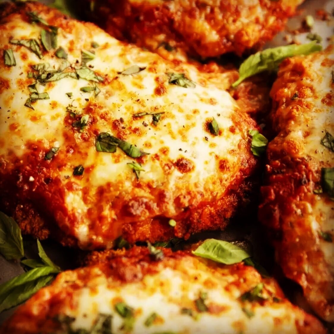 #FRIDAYNIGHTLIVE #FNL #NOTSOLOCKEDDOWNLIVE

Like a blast from past and I can not believe I haven&rsquo;t done this awesome dish on a #FRIDAYNIGHTLIVE yet! Think breaded chicken breast, melted cheese and a tangy tomato based Italian sauce. Honestly, i