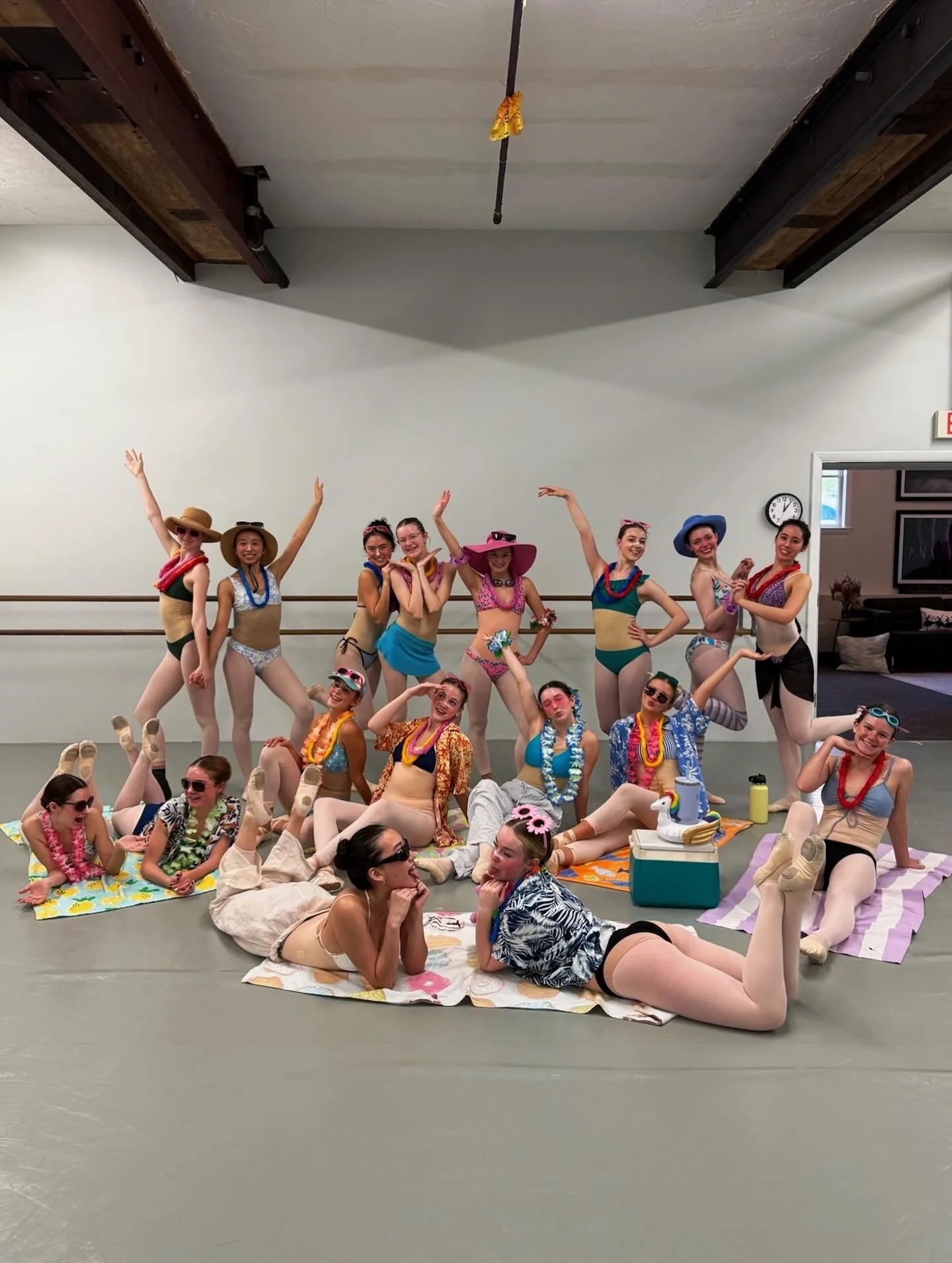 We may be running waltz of the snowflakes a lot recently, but our company dancers are bringing the heat to the studios! 😎🏖️🩰

❄️Nutcracker tickets on sale on our website NOW!

#halloween #commonwealthballet #preprofessionalballet #youthballetcompa