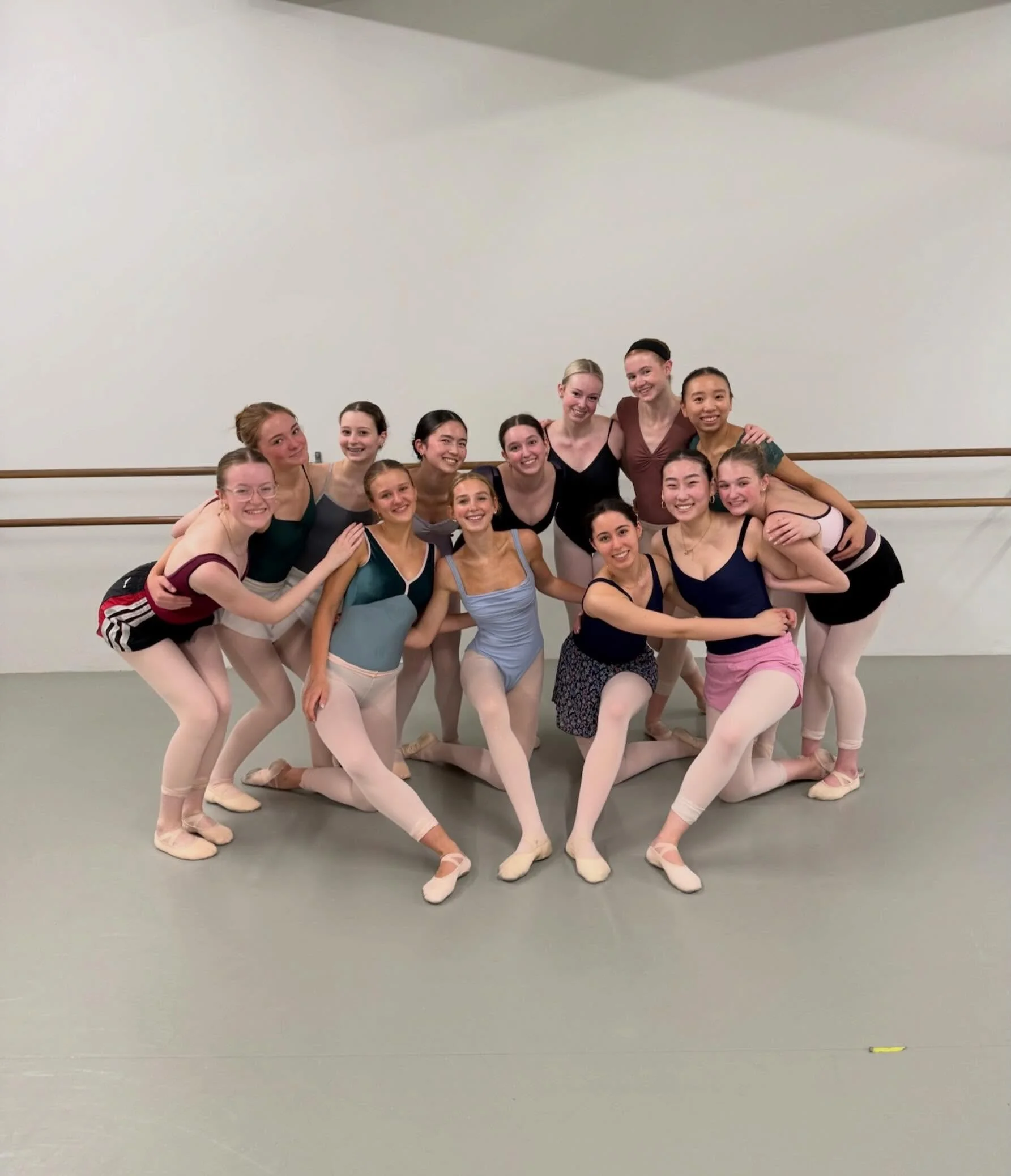 Hugs for our last company class of the season!! 🥰

#youthballetcompany #preprofessionalballet #balletaudition